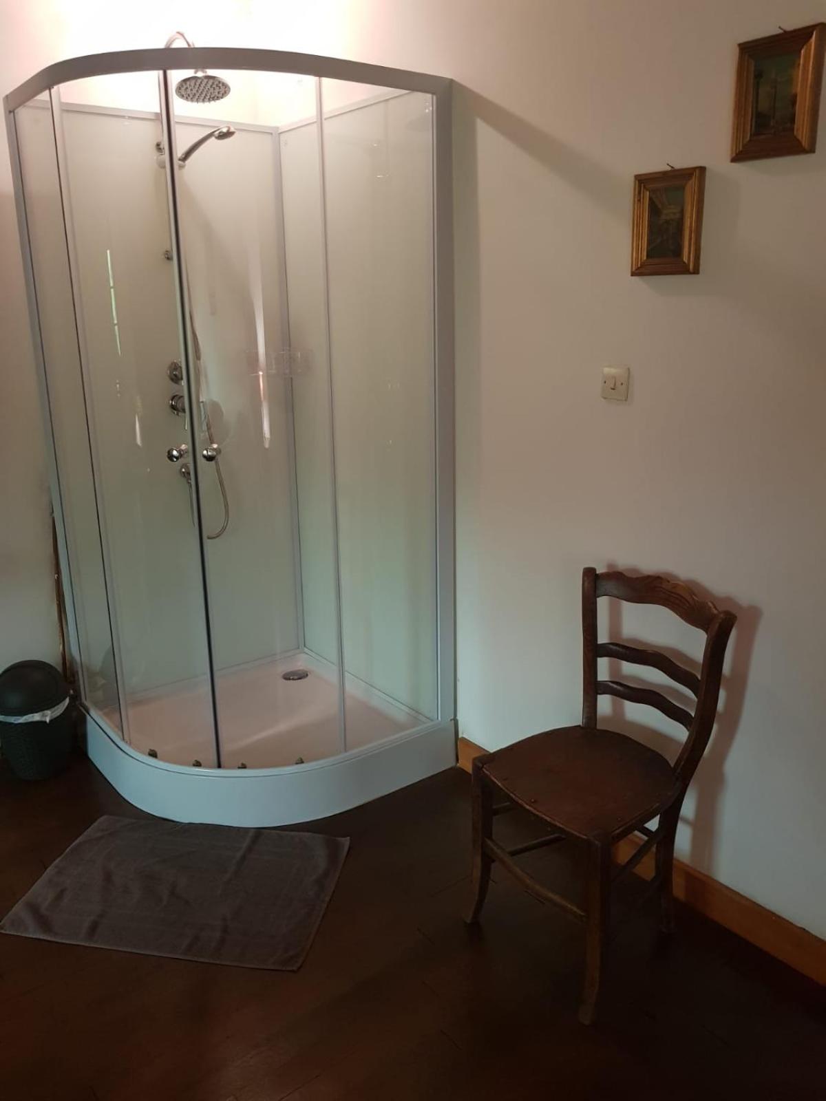 Standard Twin Room with Mountain View photo 3