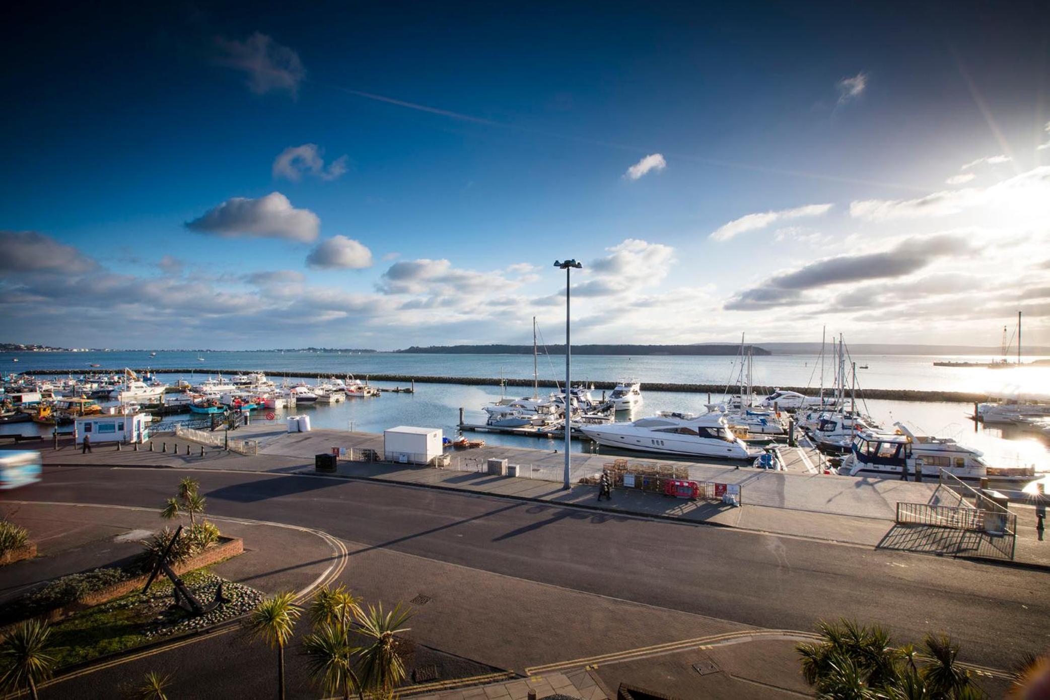 Standard Twin Room with Harbour View