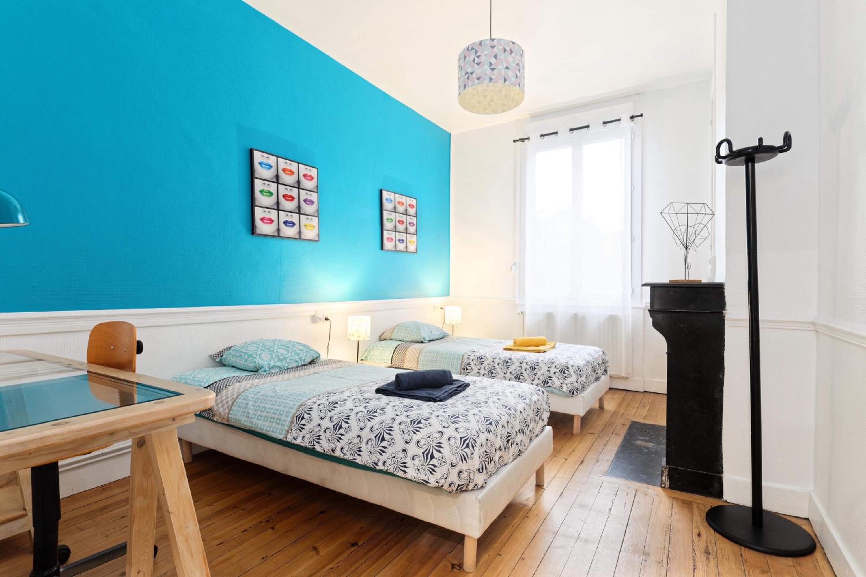 Apartment photo 2