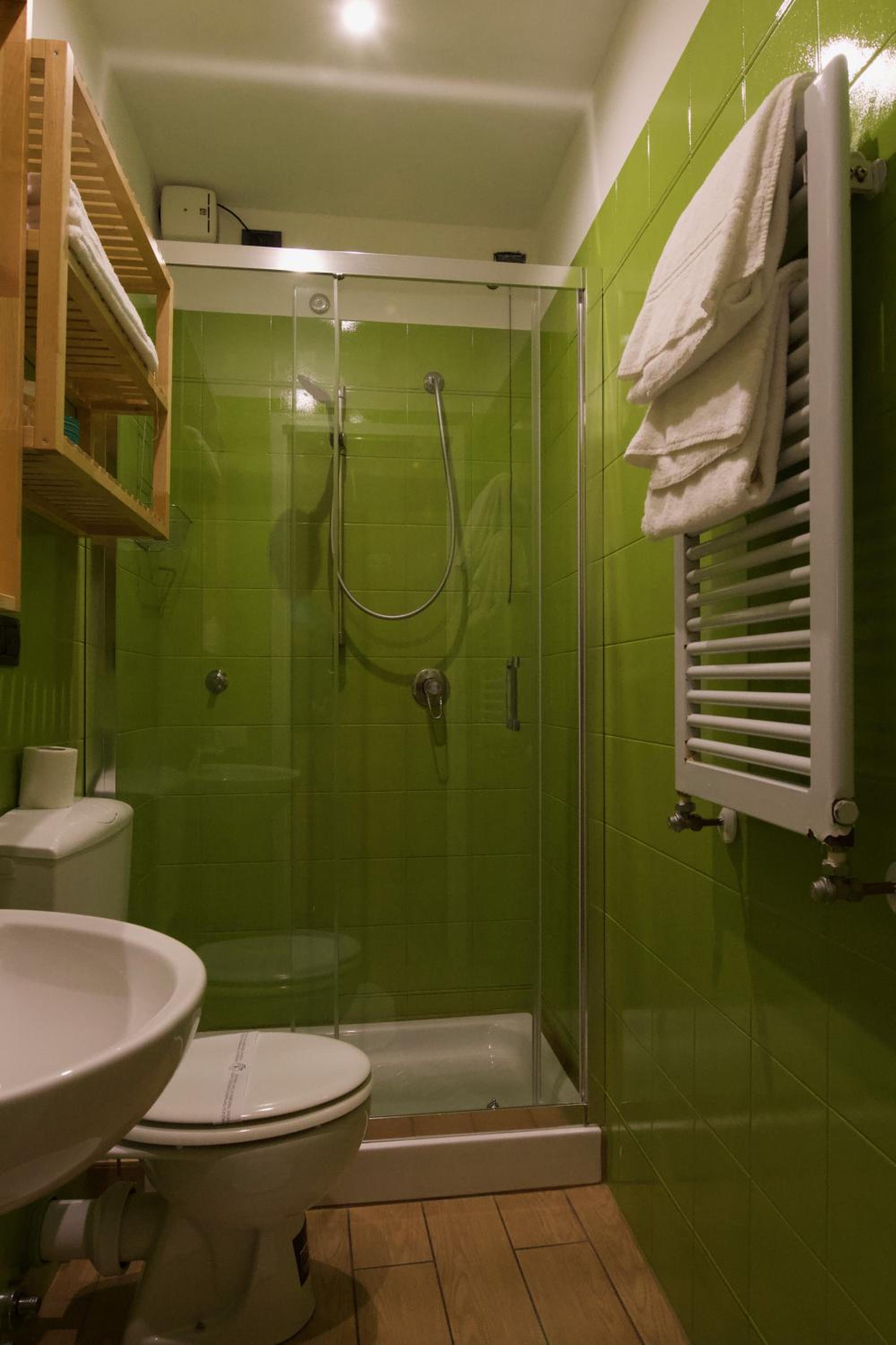 Classic Double Room - Photo 11