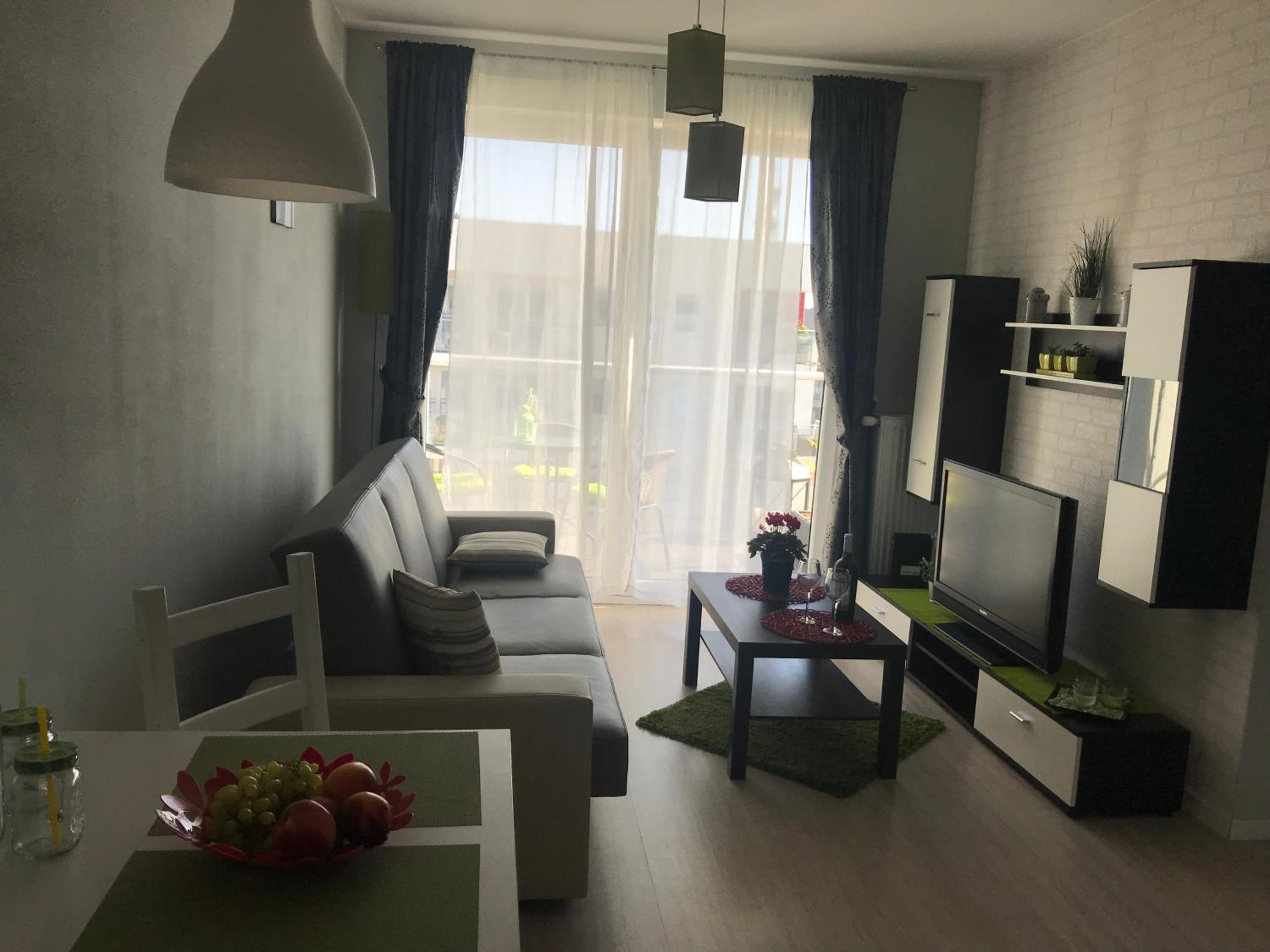 One-Bedroom Apartment - Photo 27