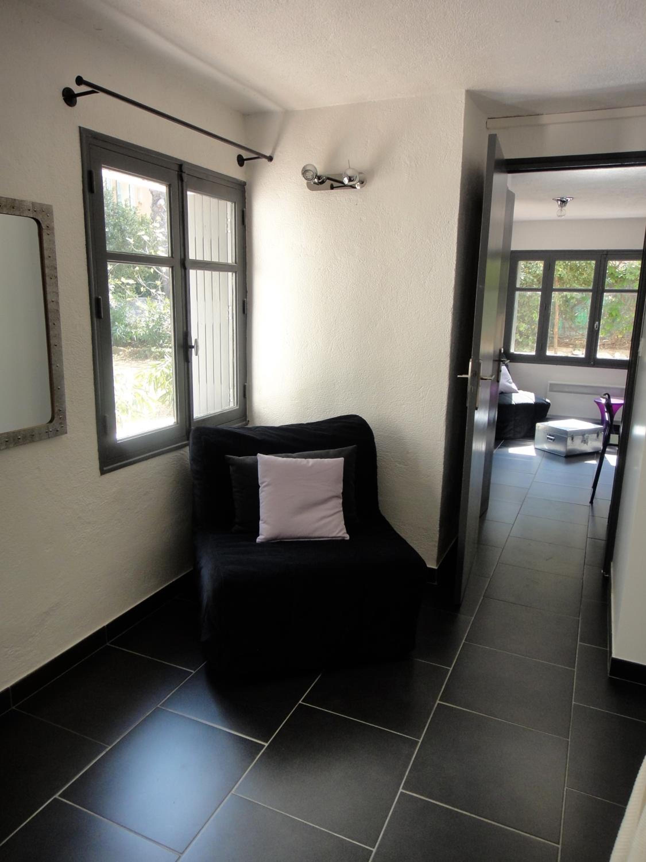 Apartment with Garden View photo 3