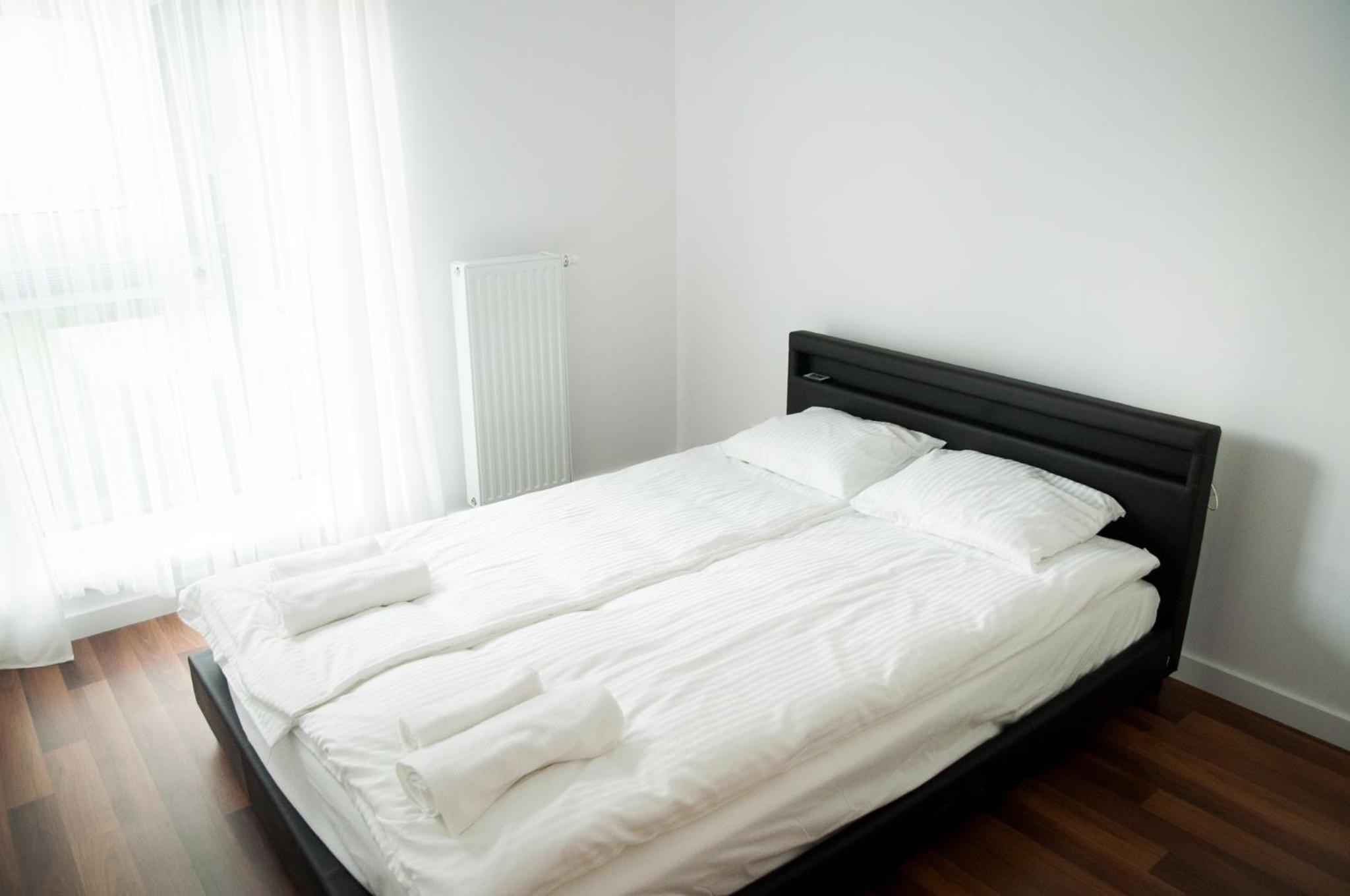 One-Bedroom Apartment - Photo 6