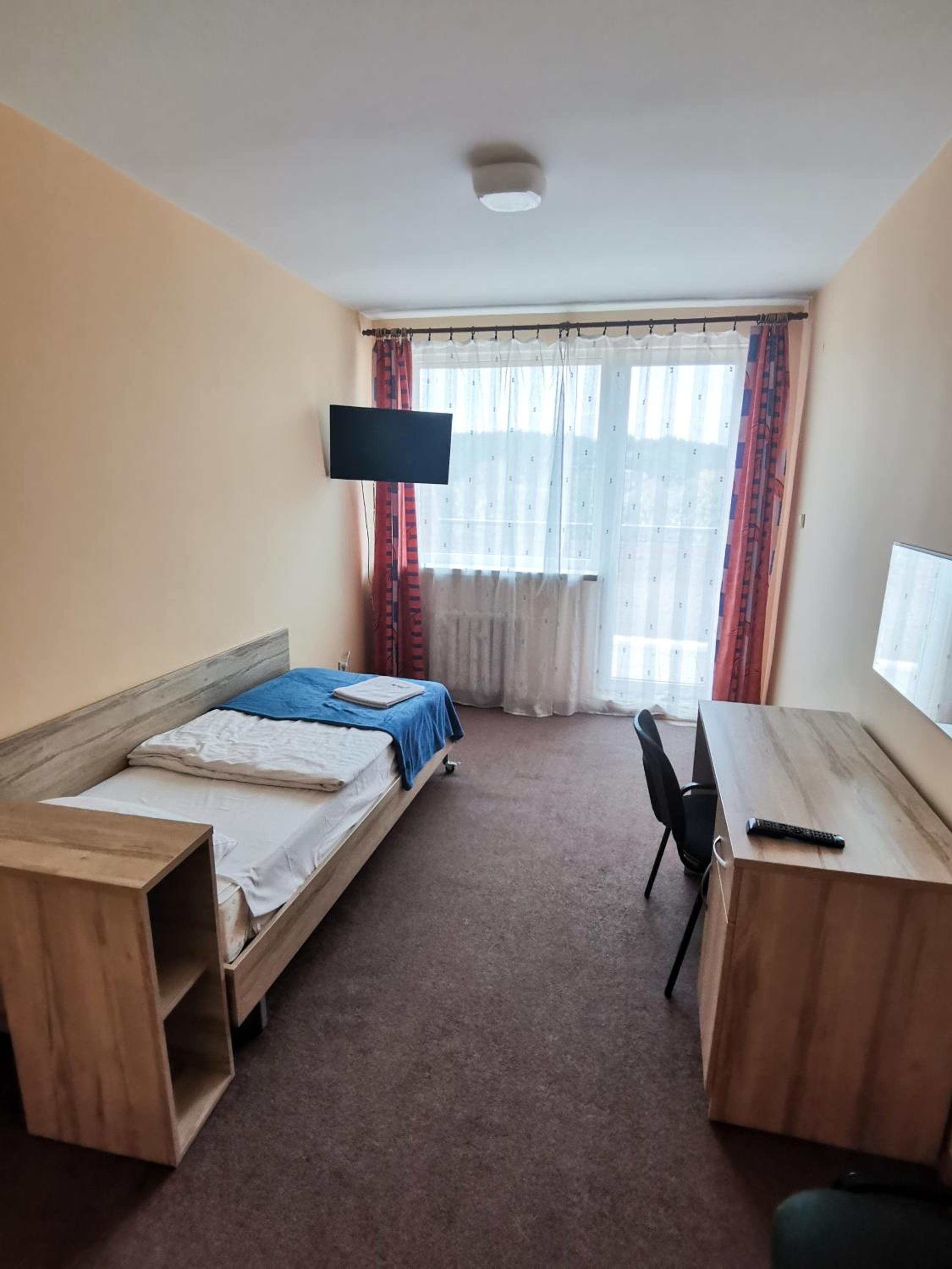 Budget Single Room photo 3