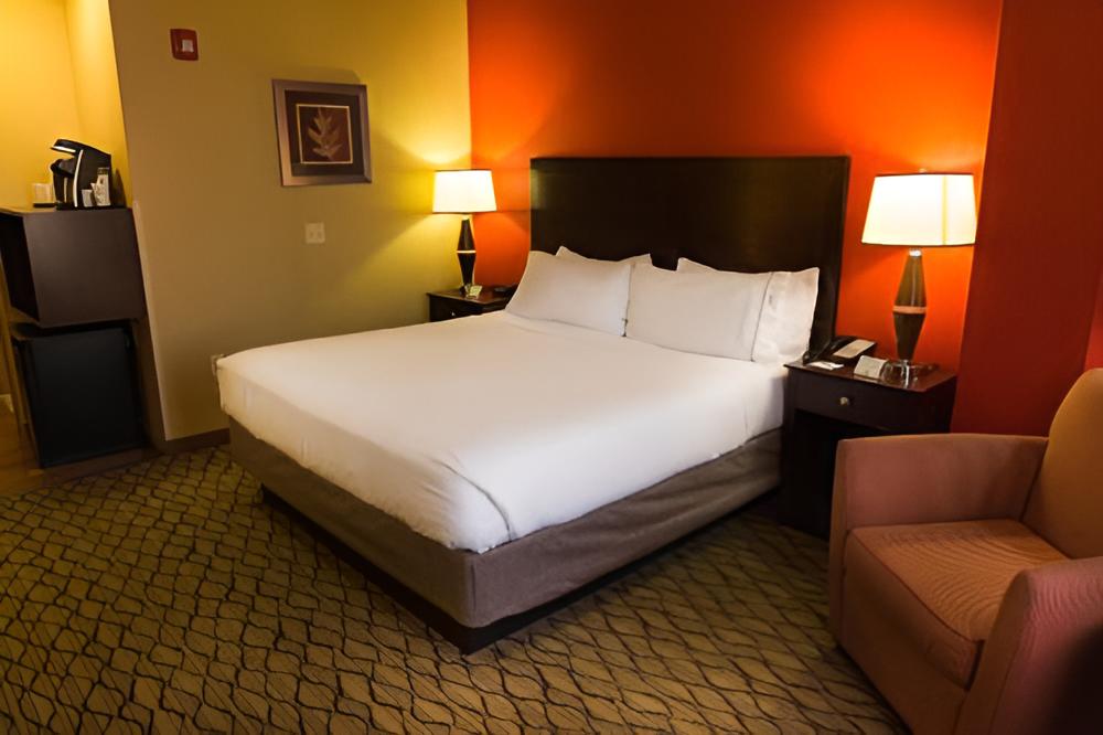 King Suite with Sofa Bed