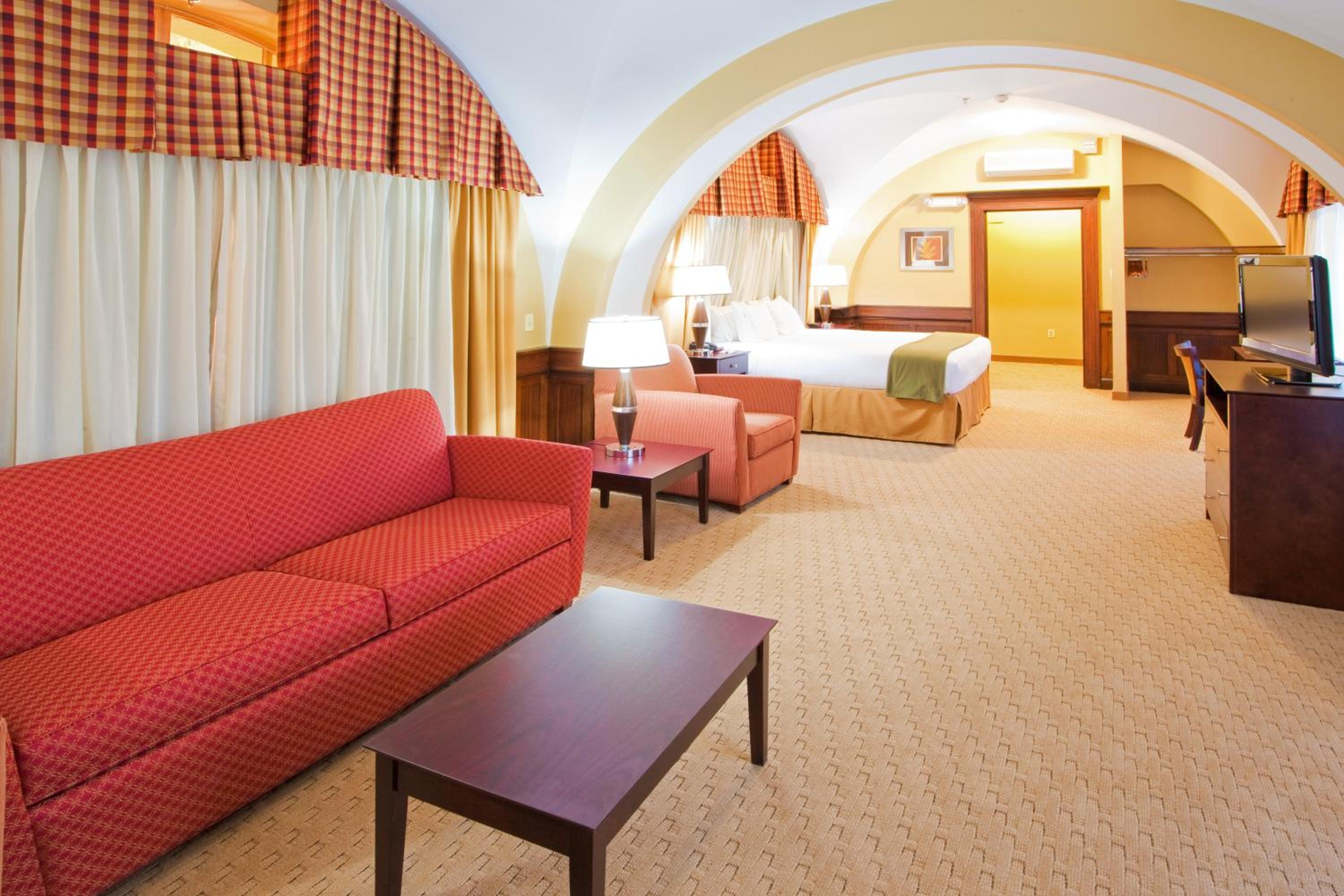 King Suite - Disability Access photo 3
