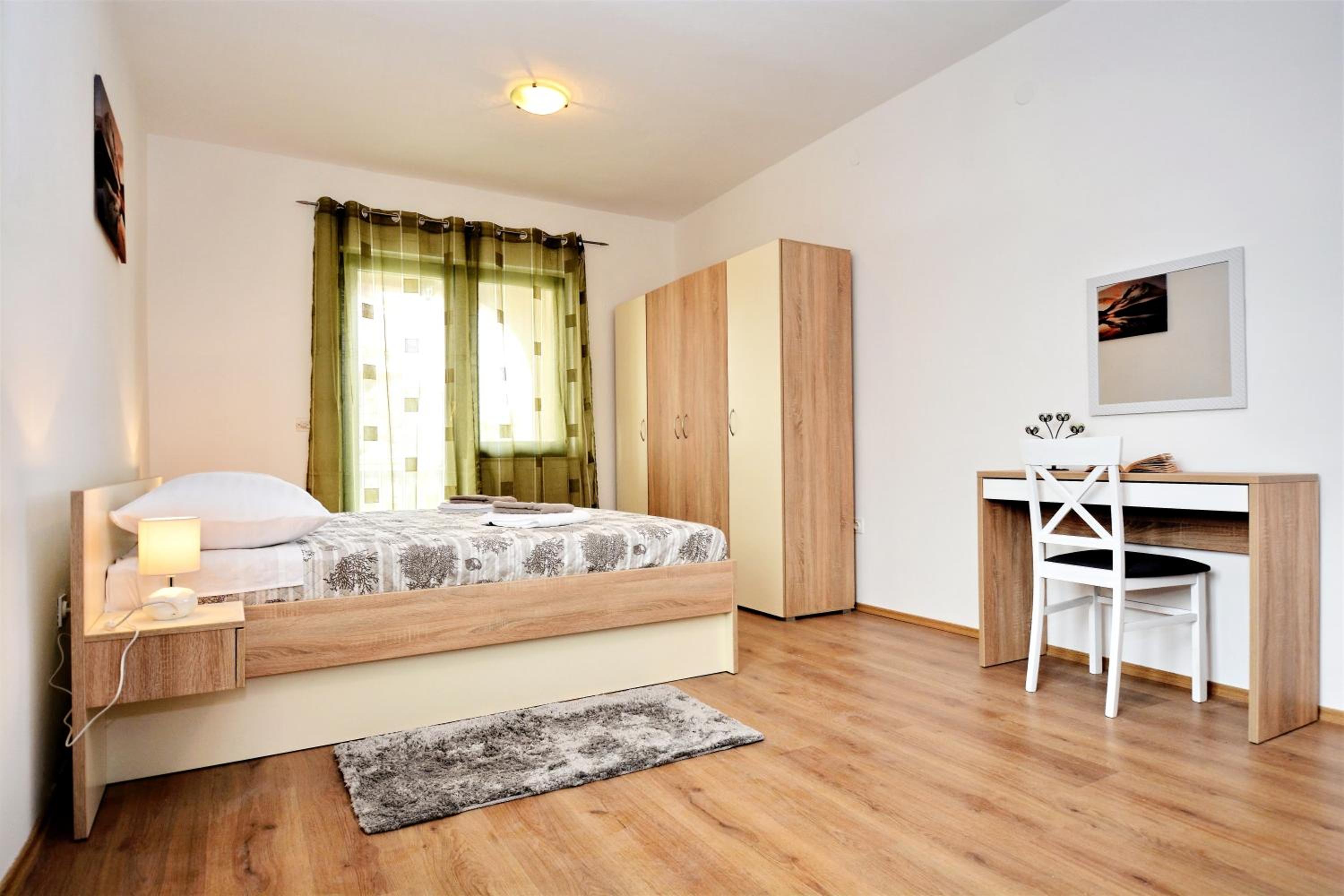 Deluxe Apartment photo 2