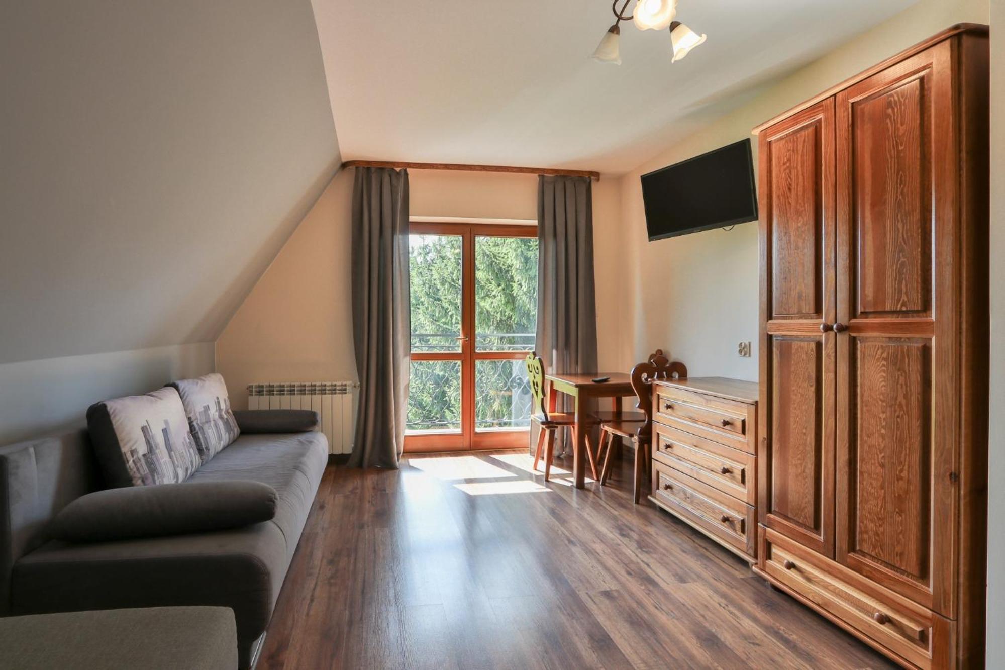 Triple Room with Balcony photo 1