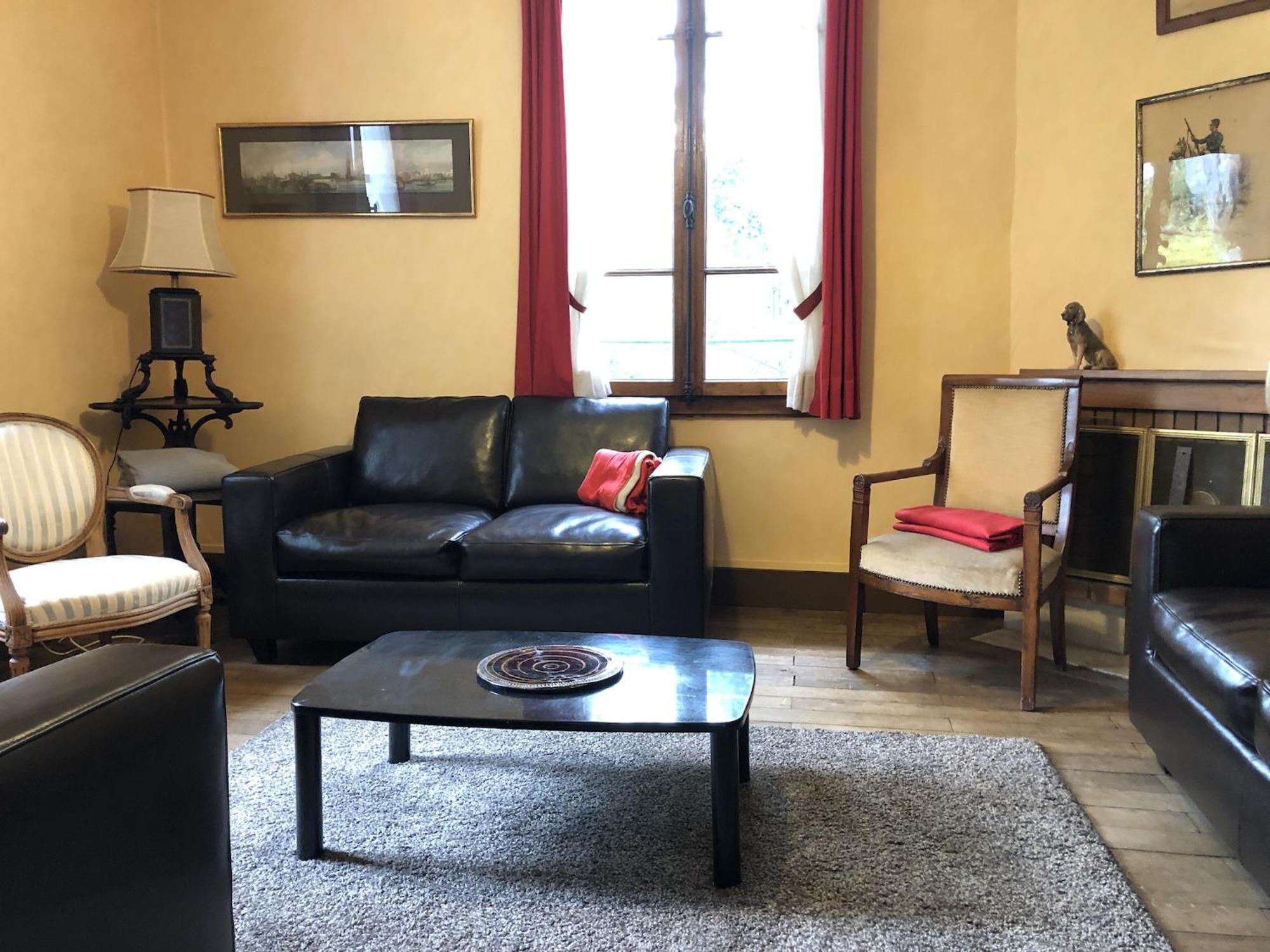 Four-Bedroom House photo 1