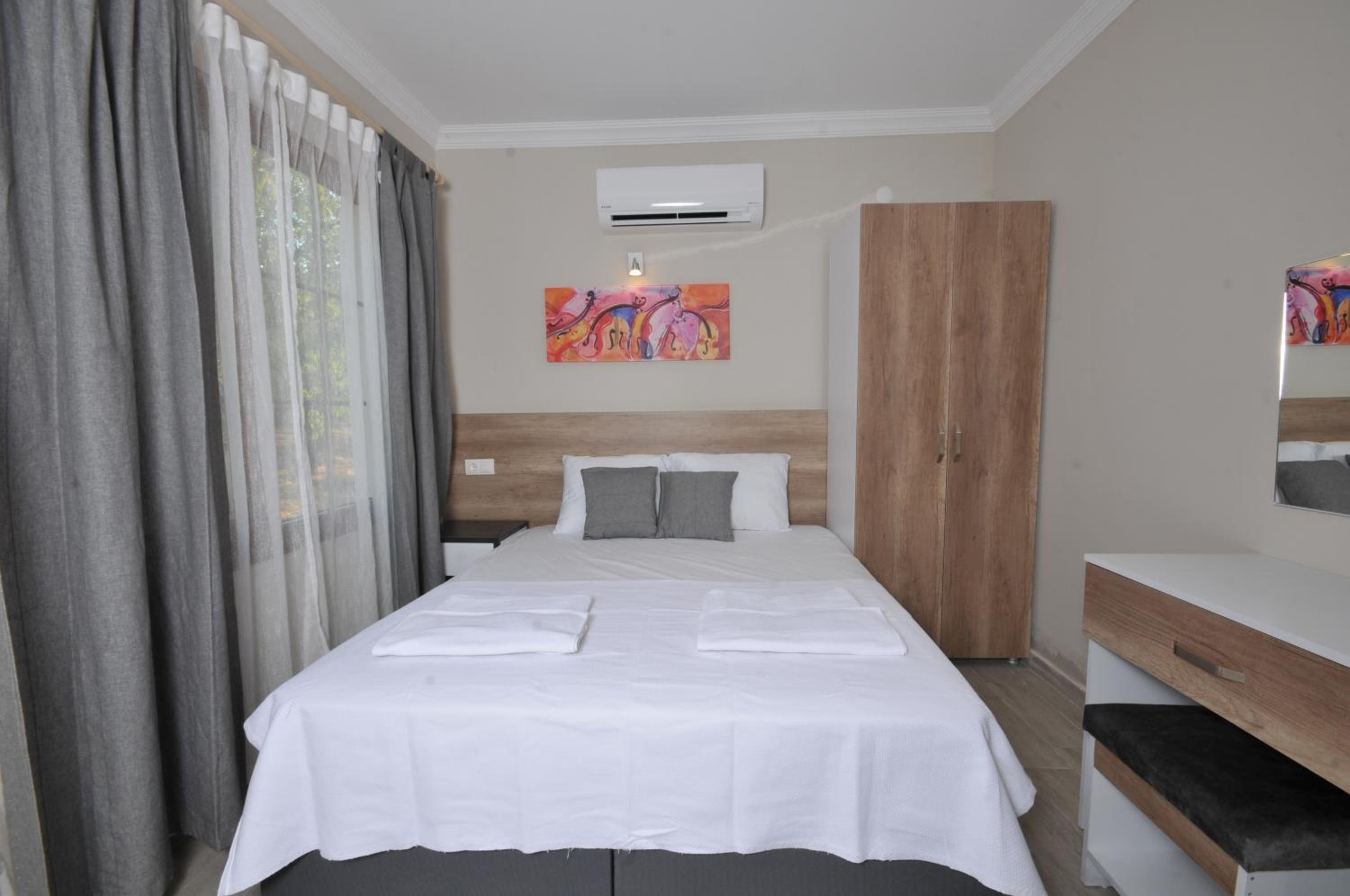 Budget Double Room photo 1