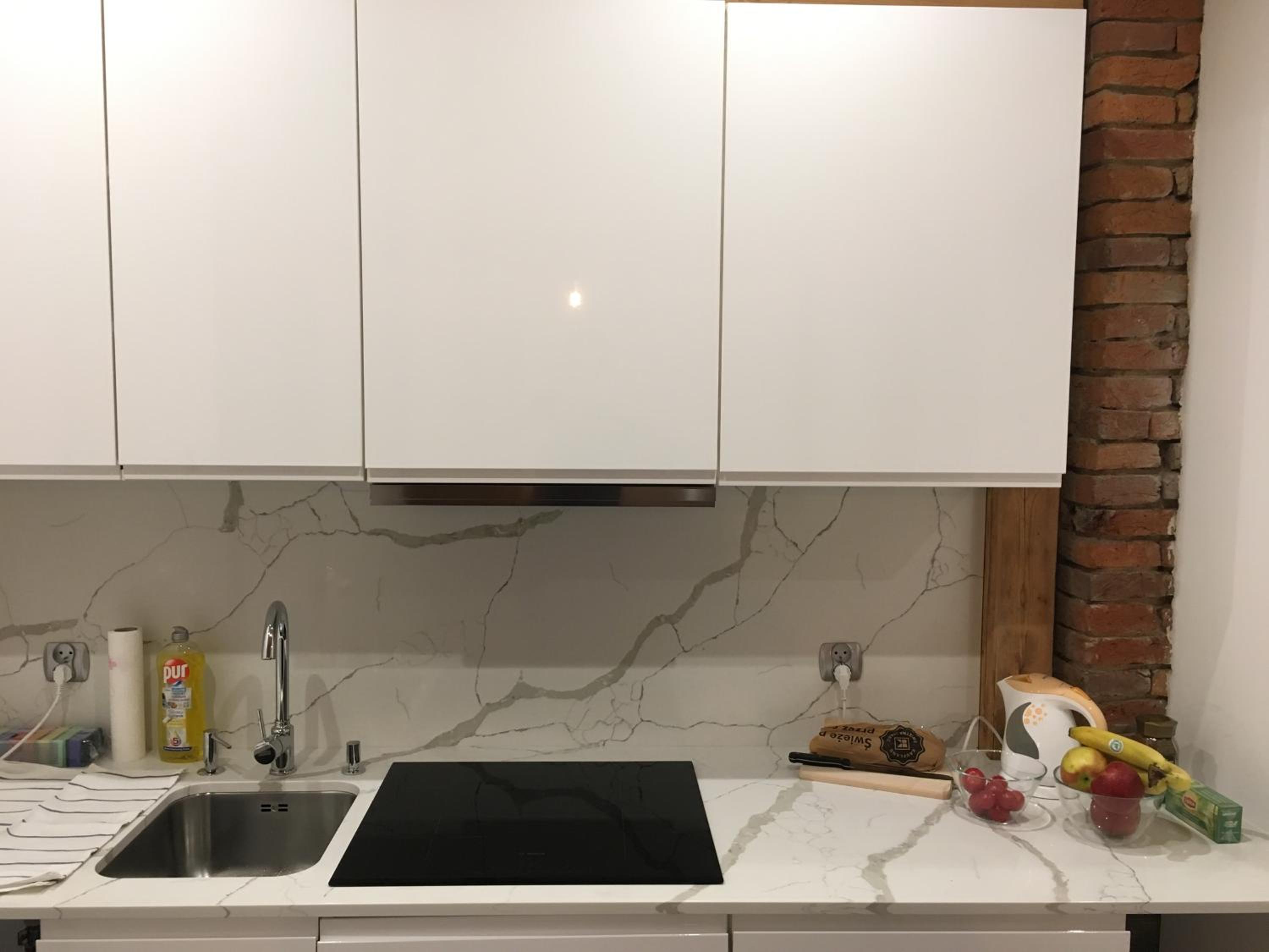 One-Bedroom Apartment - Photo 1