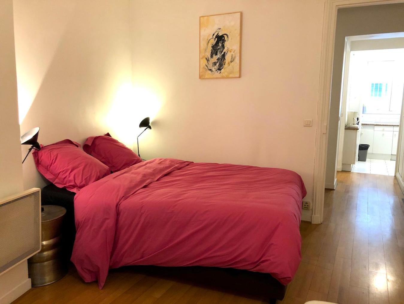 One-Bedroom Apartment photo 3