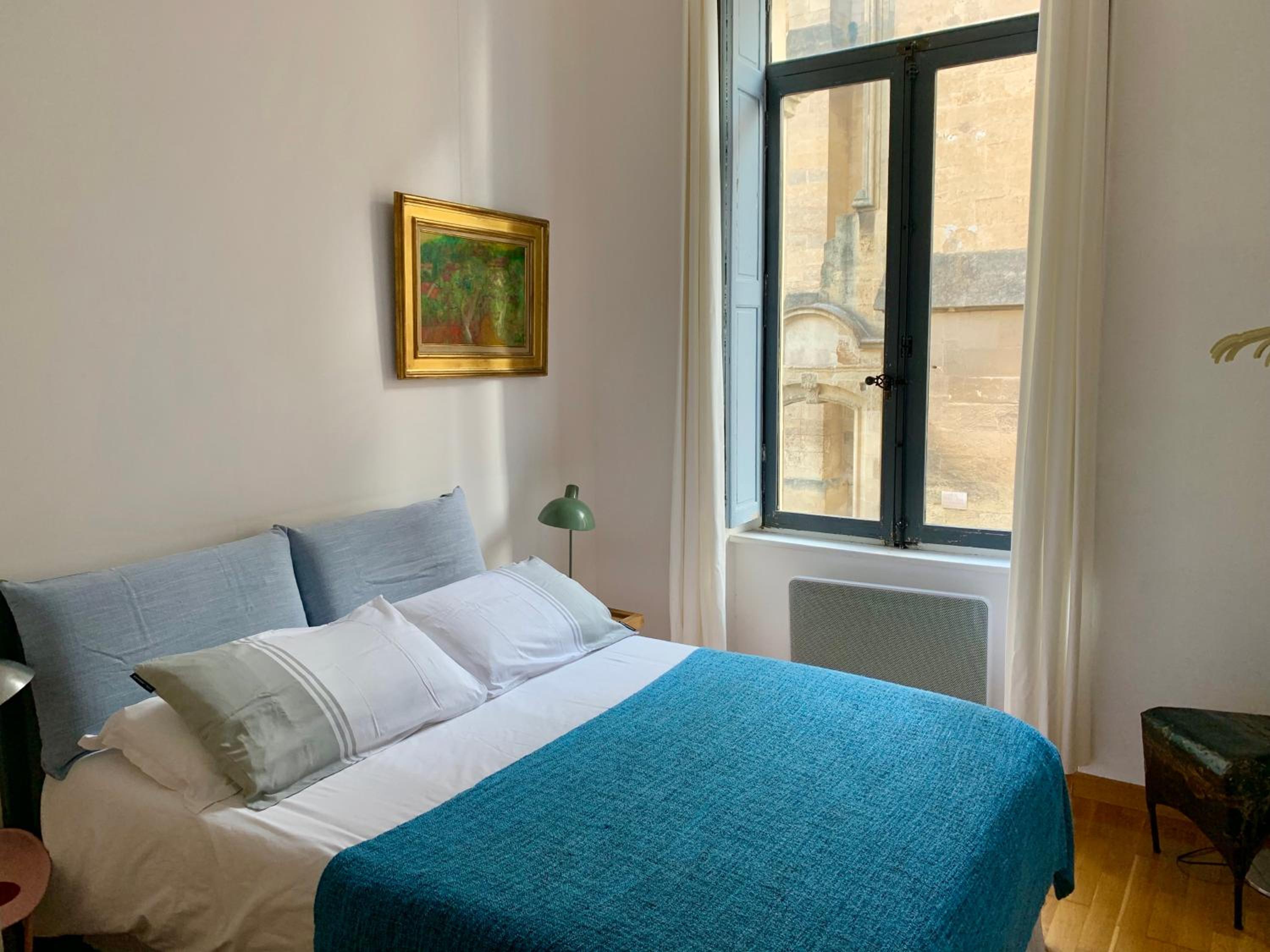 Two-Bedroom Apartment with Balcony photo 3