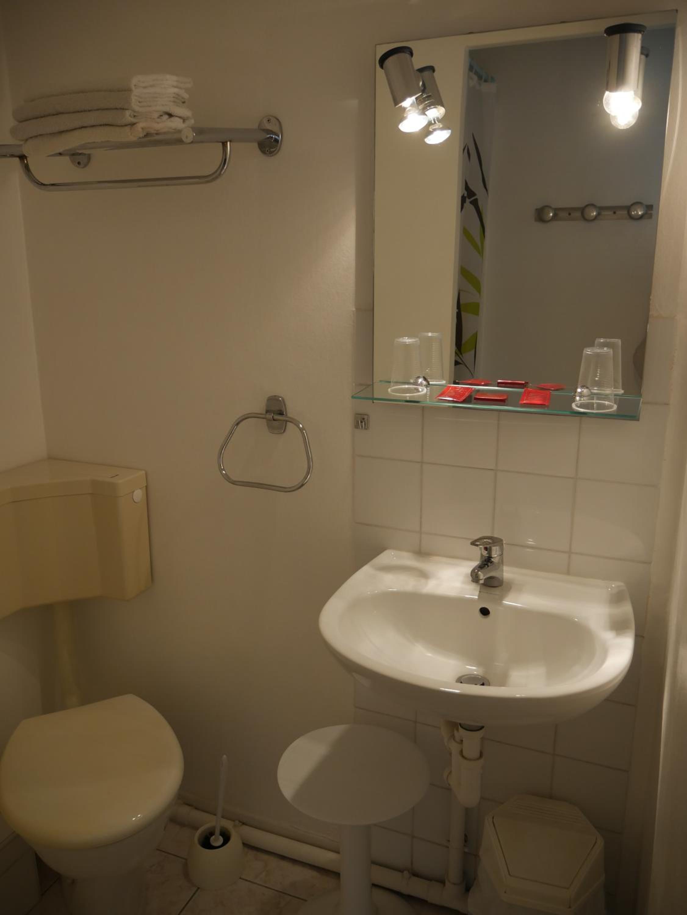 Superior Double Room - Photo 2
