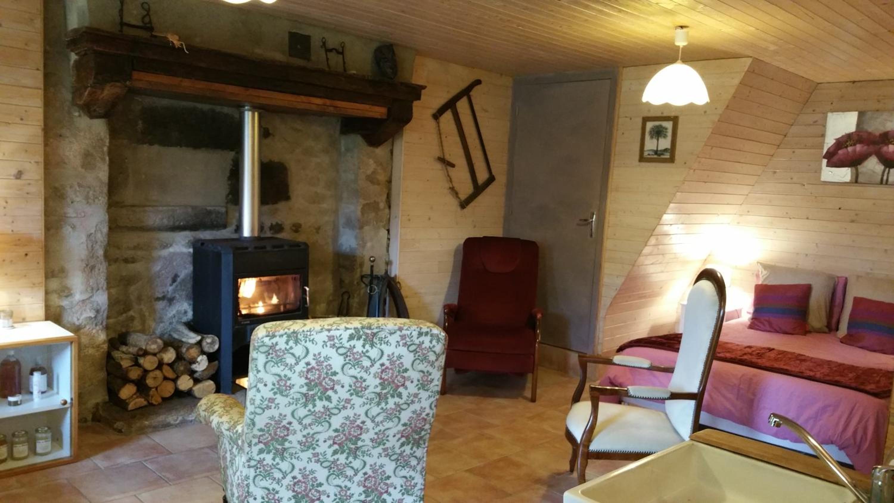 Family Room with Garden View - Photo 1