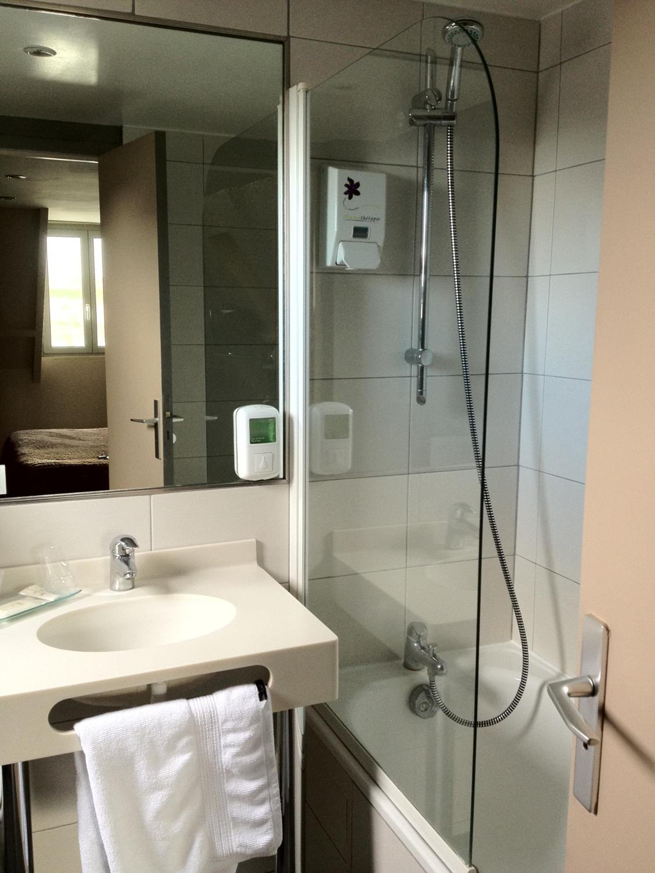 Double Room with Sea View - Photo 5