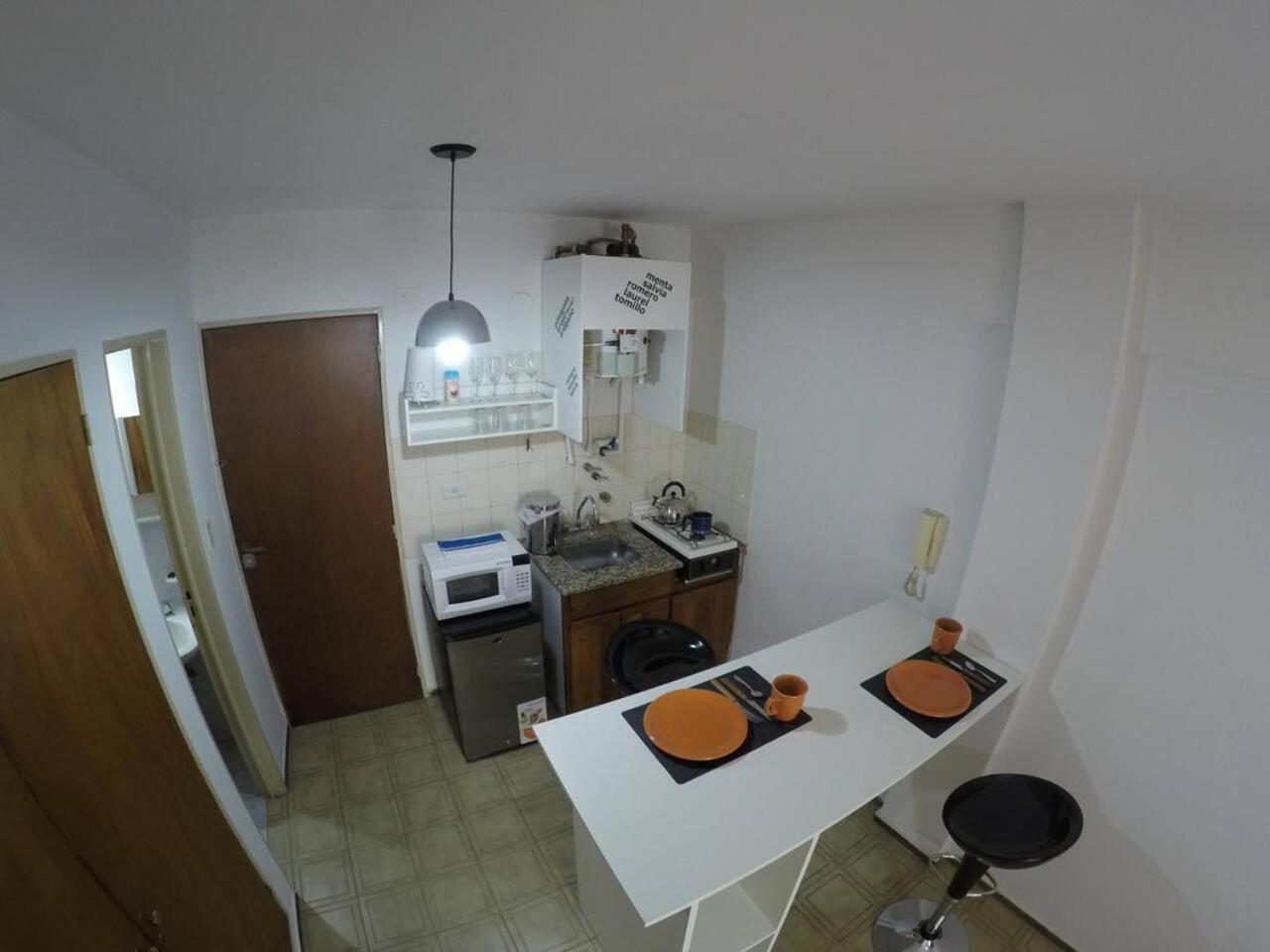 One-Bedroom Apartment photo 3