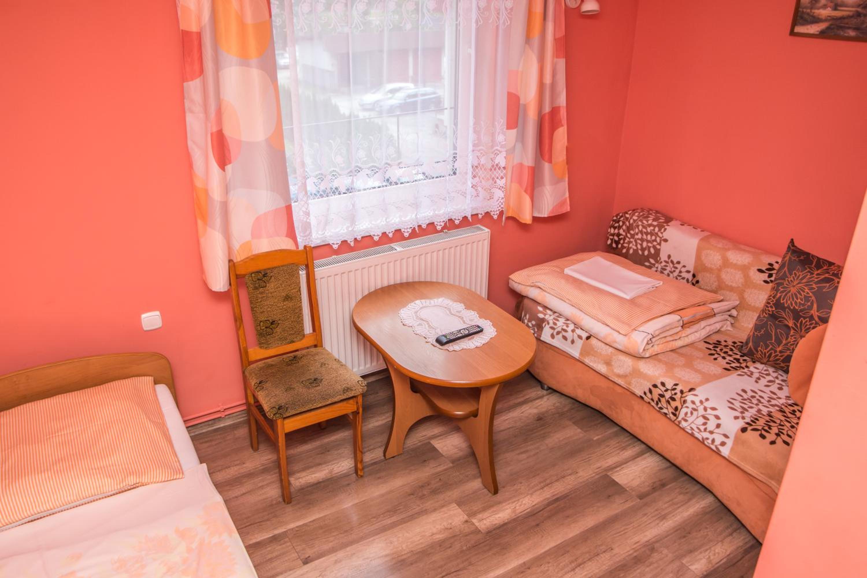 Double Room with Private Bathroom photo 3