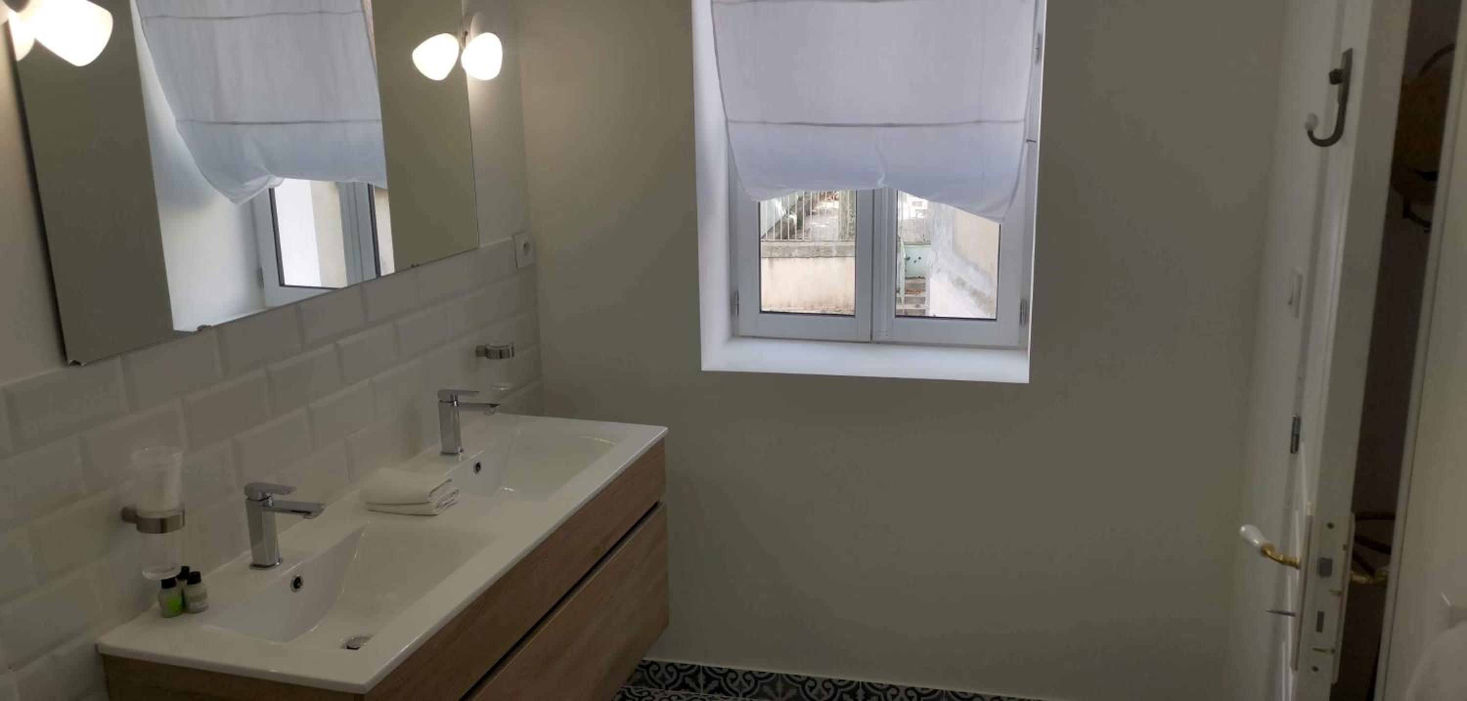 Triple Room with Private External Bathroom photo 1