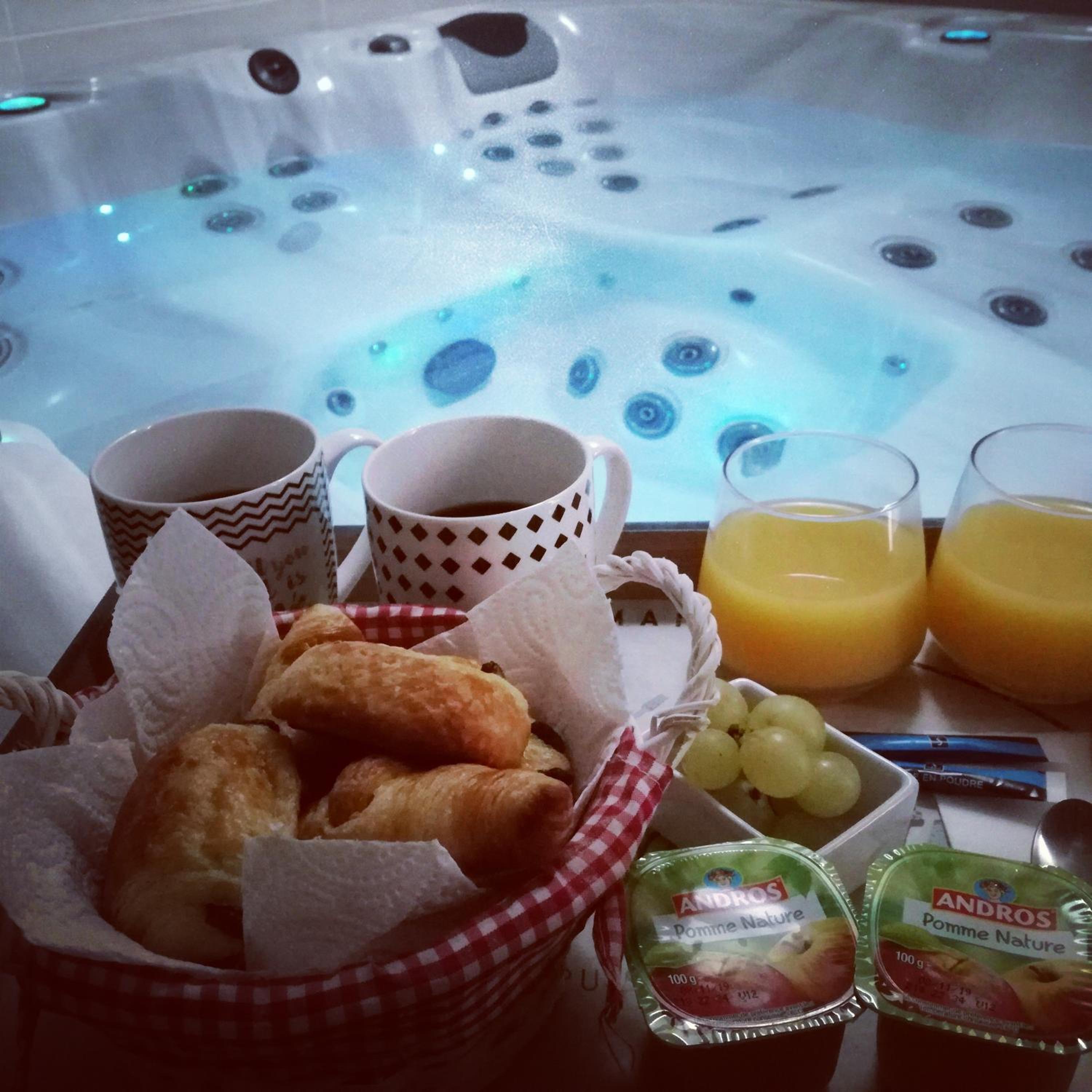 Suite with Spa Access