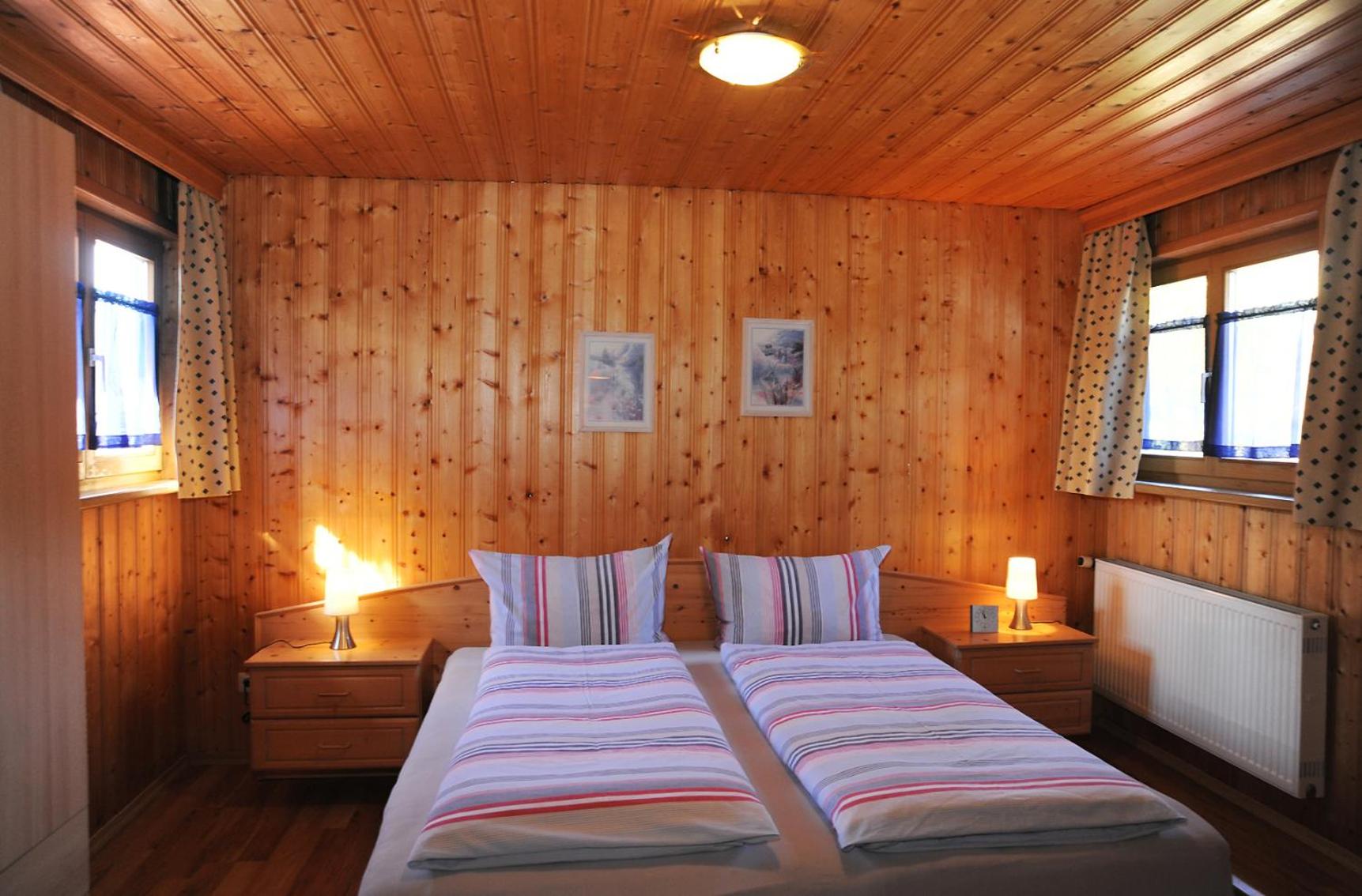 One-Bedroom Apartment with Balcony 2 photo 2