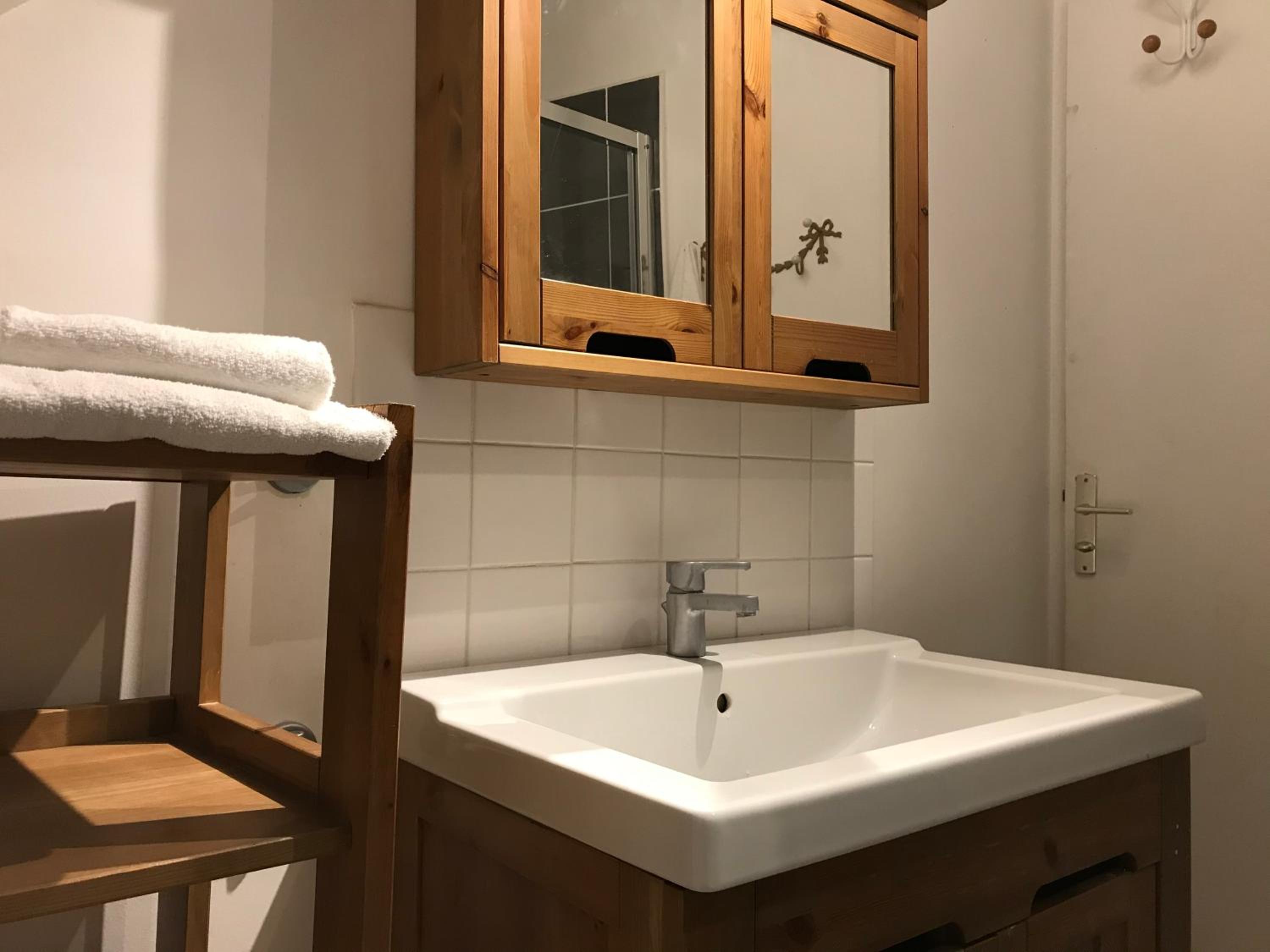 Two-Bedroom Apartment - Photo 16