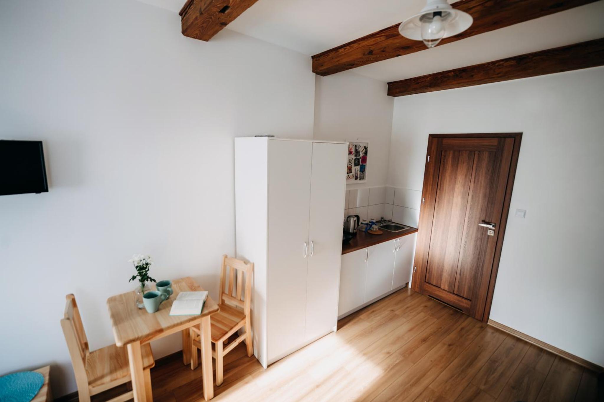 Family Room with Private Bathroom photo 1