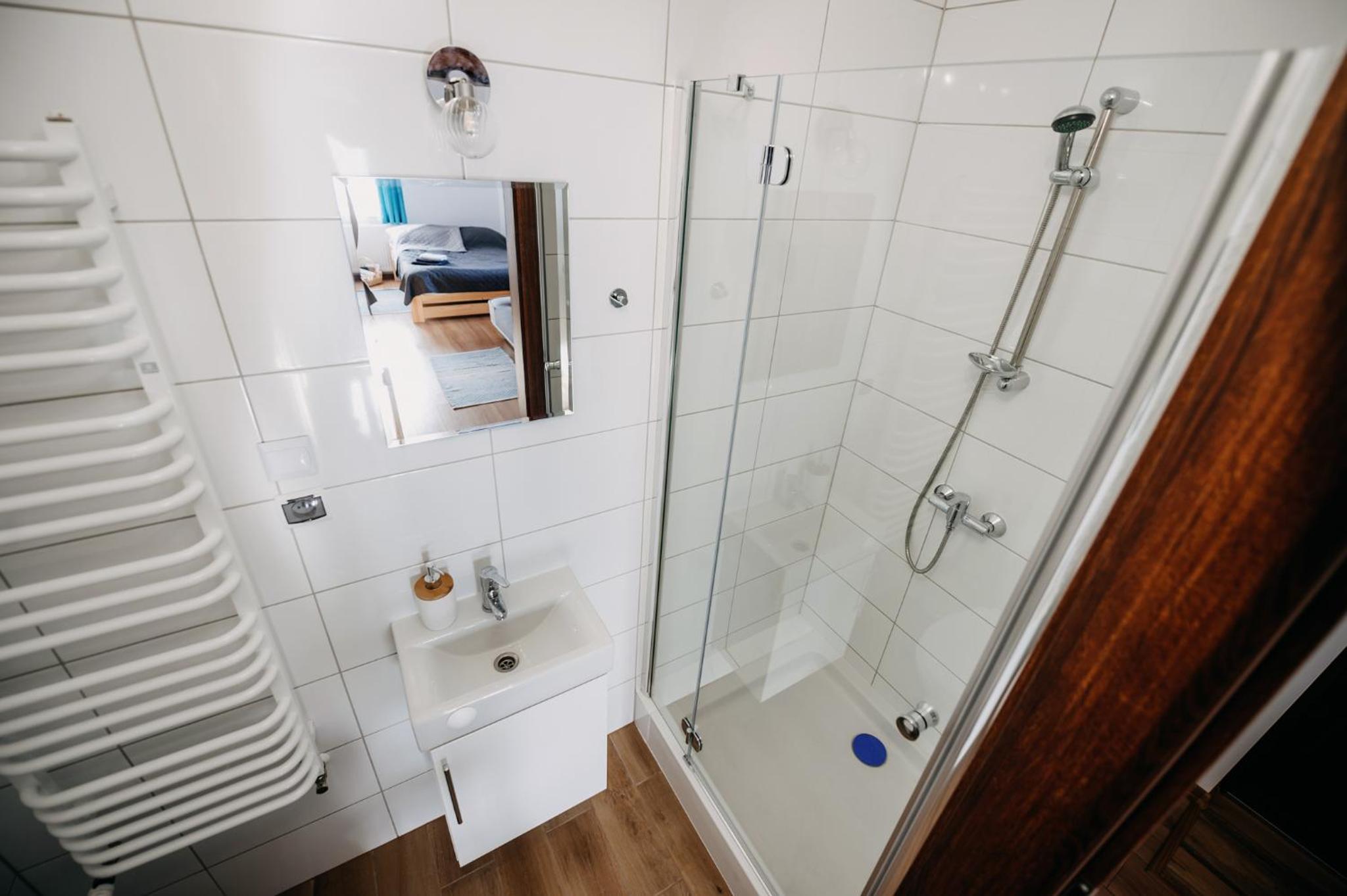 Family Room with Private Bathroom photo 2