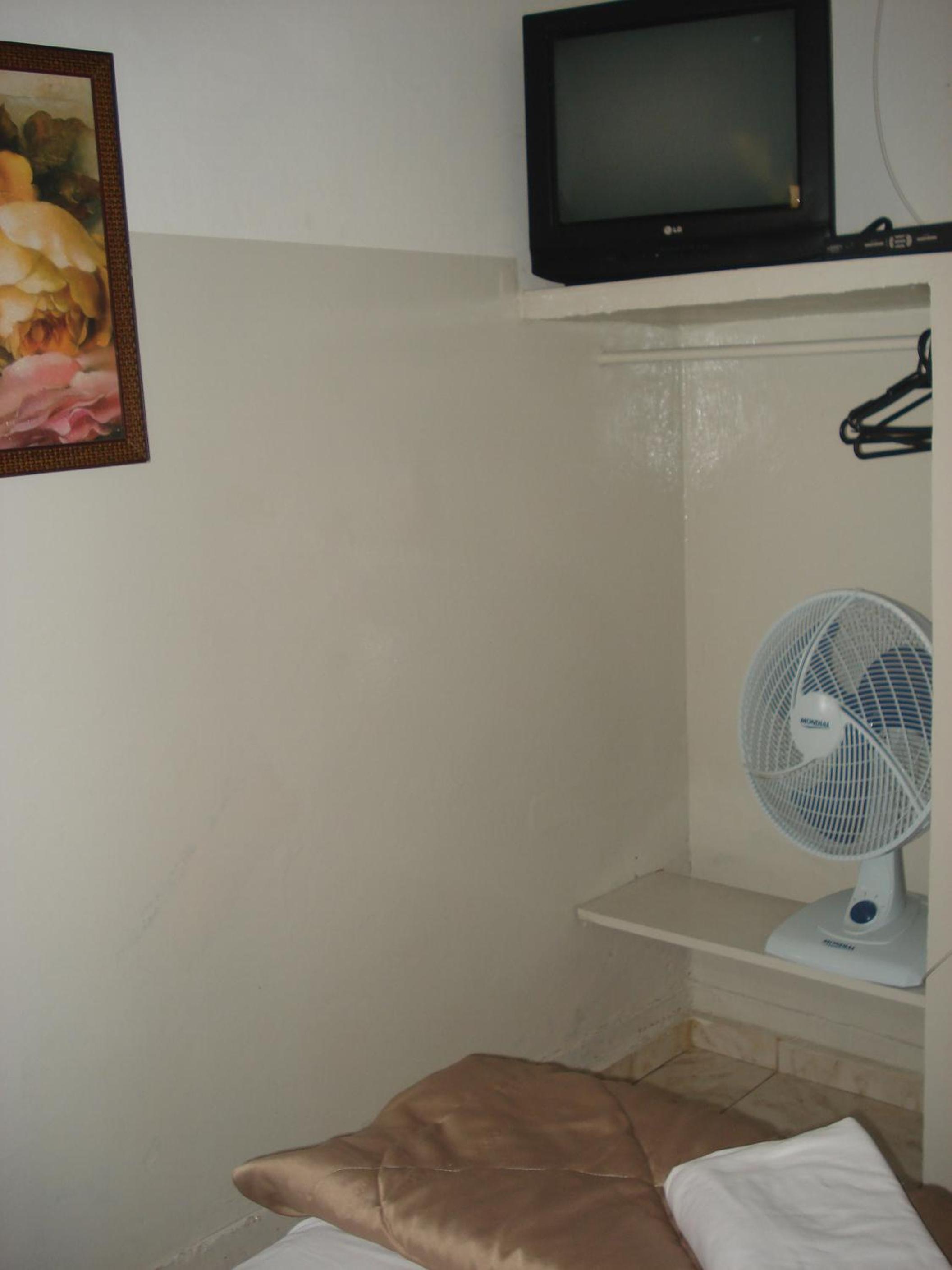 Single Room with Shared Bathroom