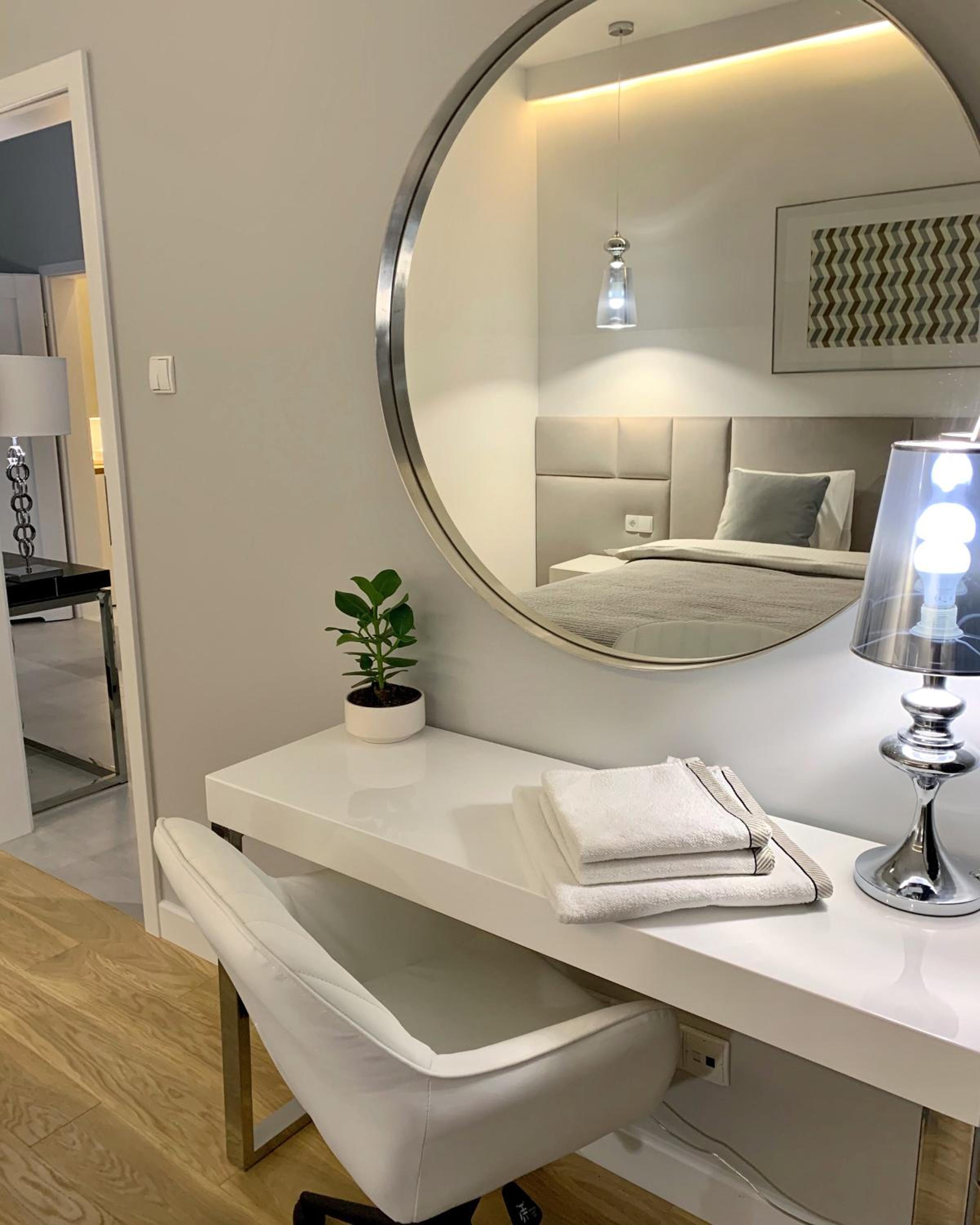 Deluxe Apartment with Terrace - Photo 3