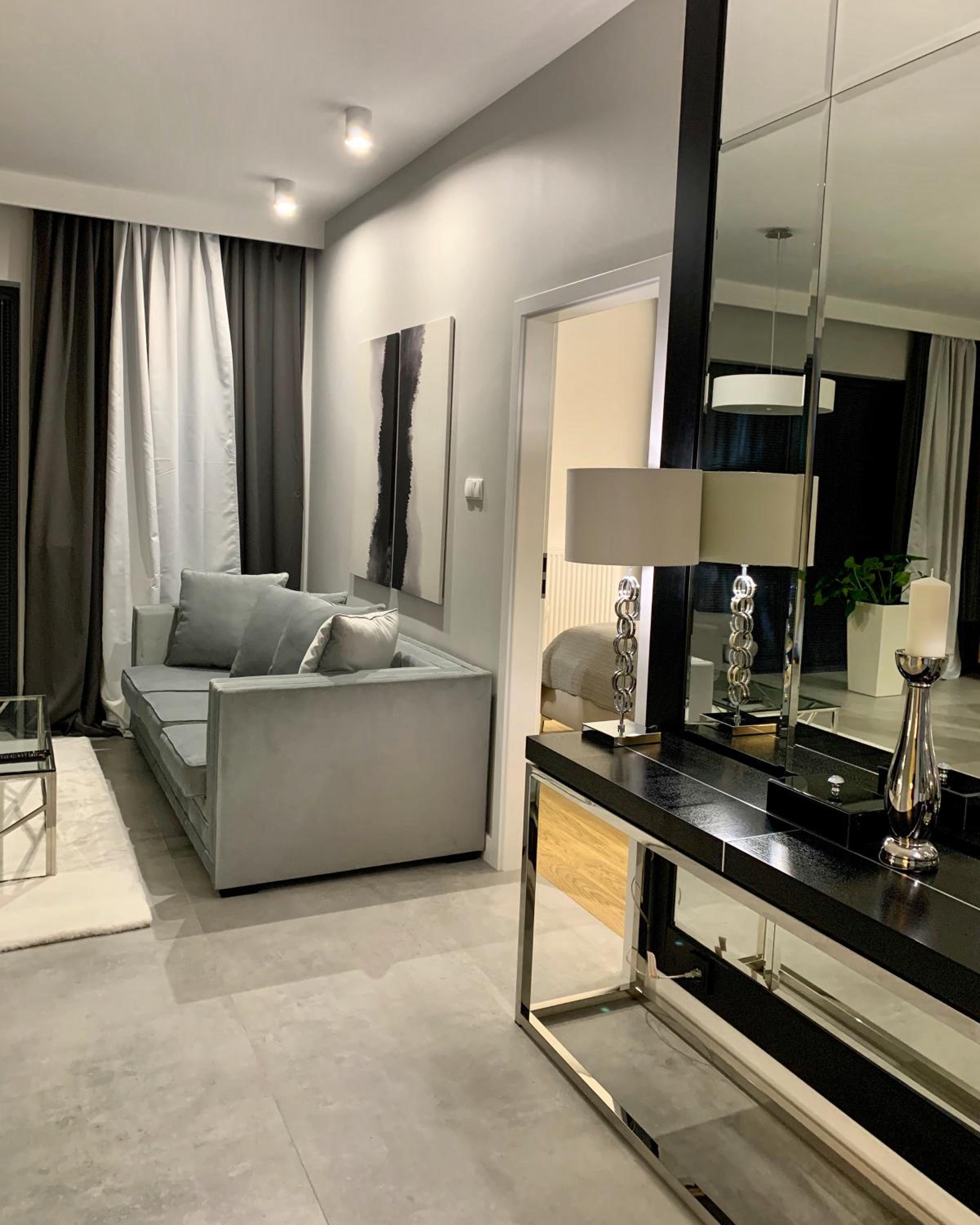 Deluxe Apartment with Terrace - Photo 37
