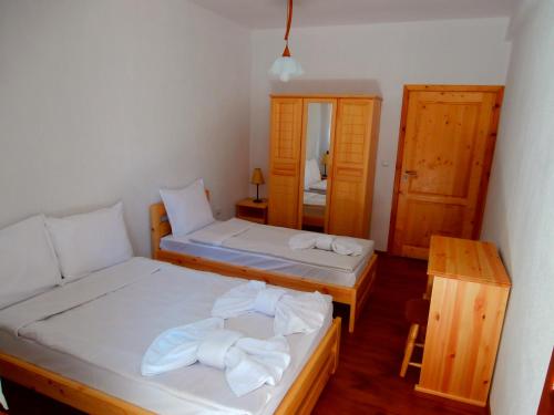 Two-Bedroom Apartment with Balcony photo 2