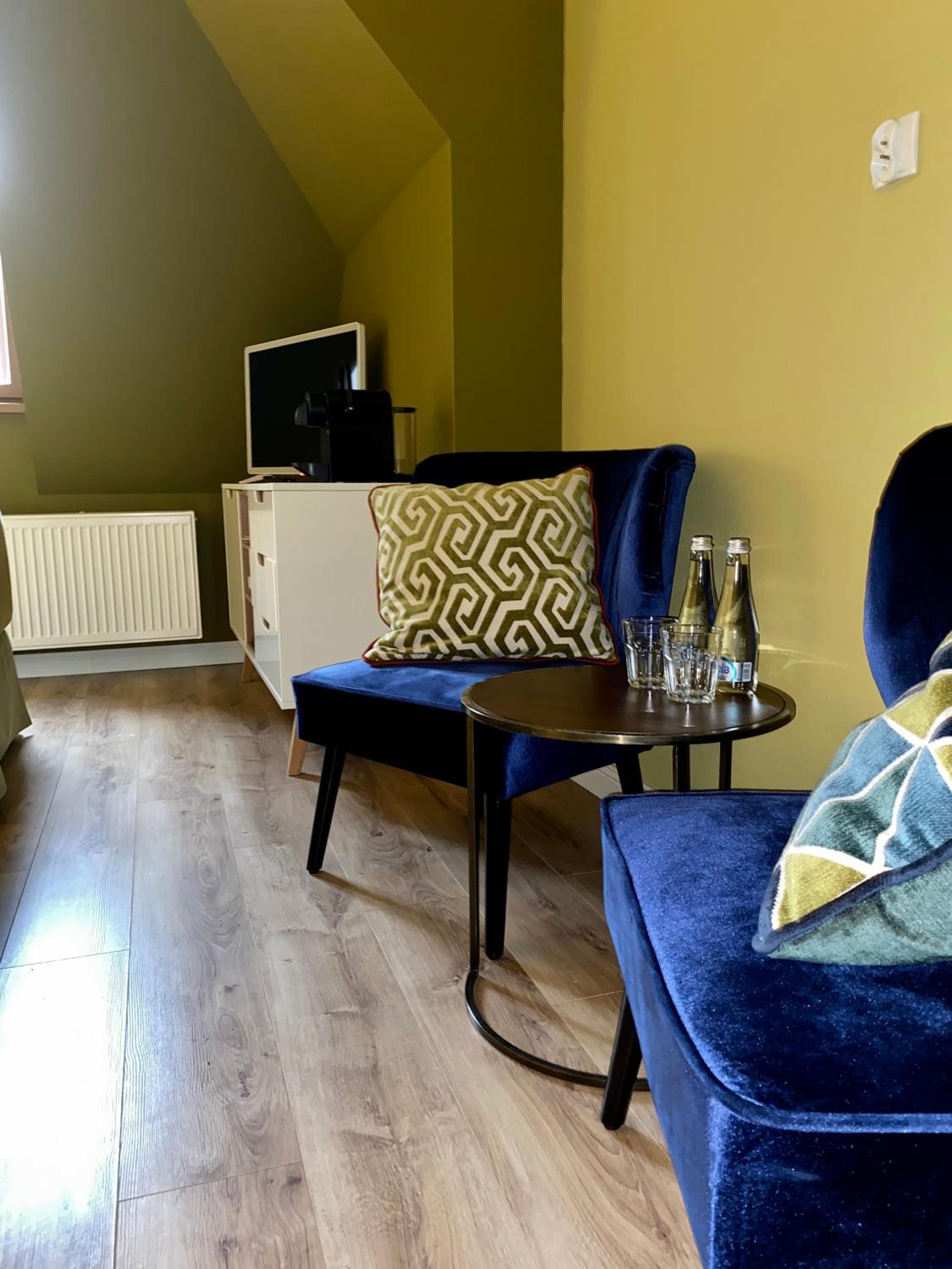Apartment photo 2