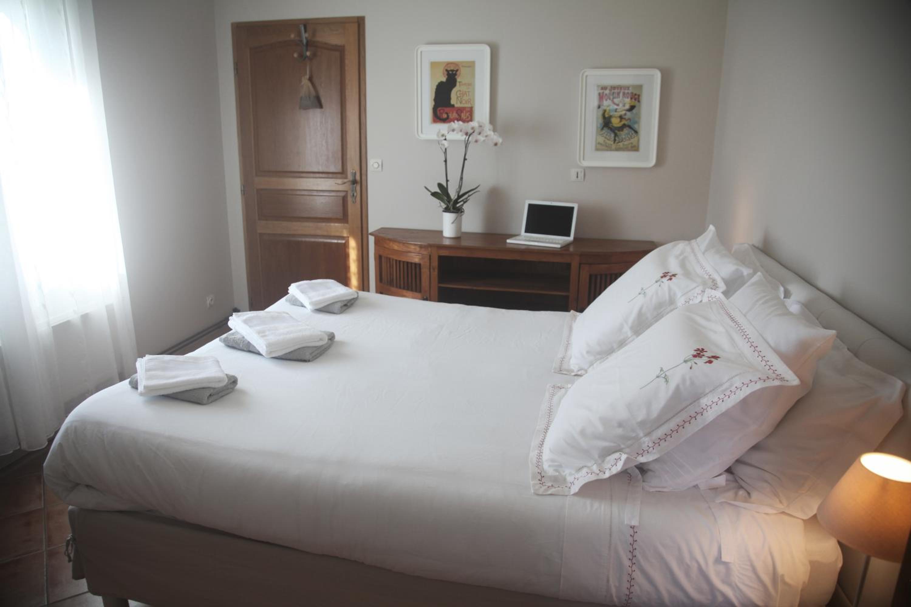 Double Room - Photo 5