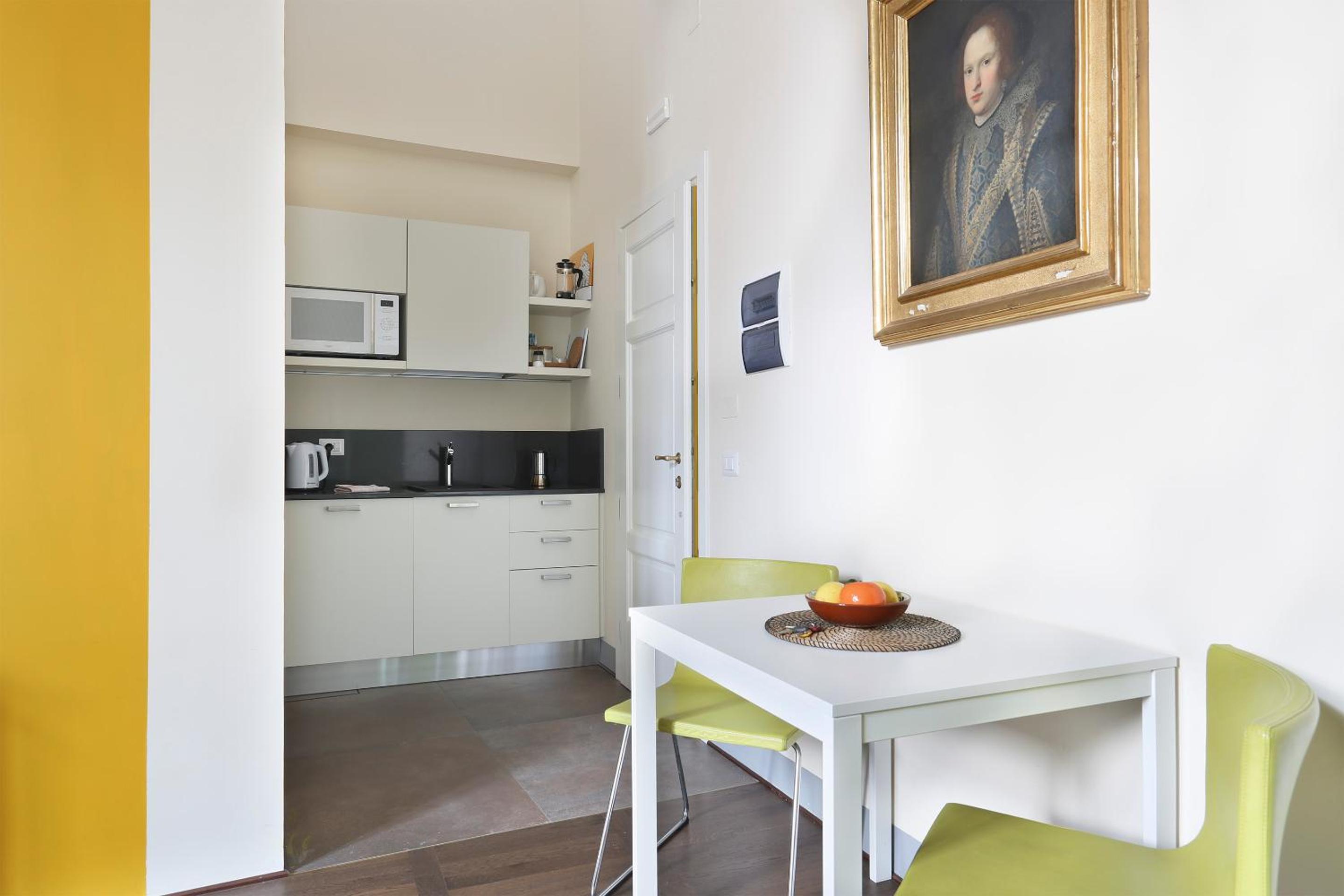 One-Bedroom Apartment