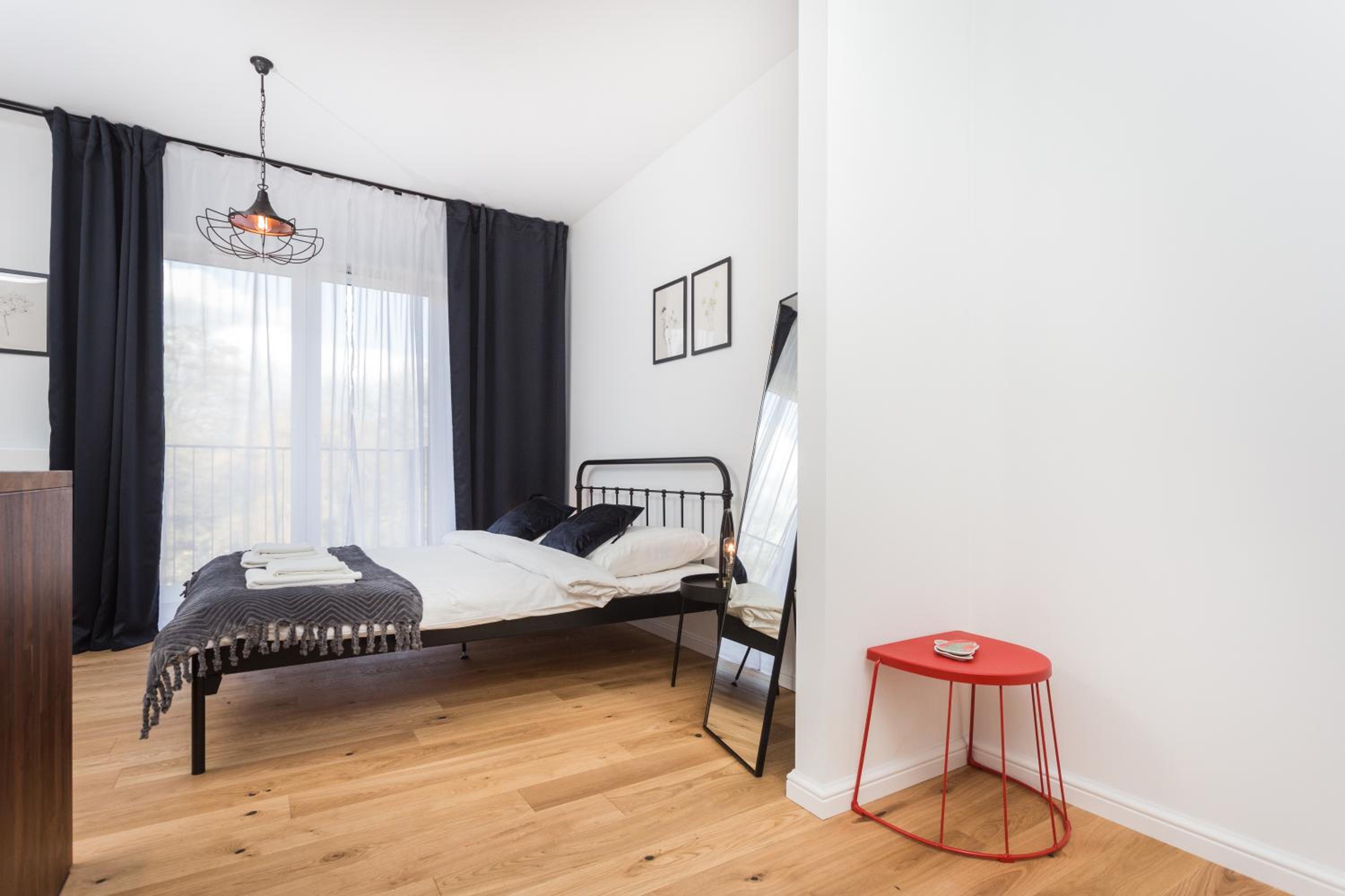 One-Bedroom Apartment - Photo 20