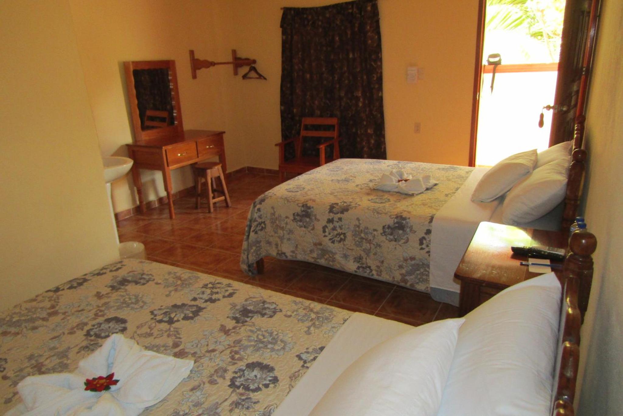 Twin Room with Bathroom photo 1
