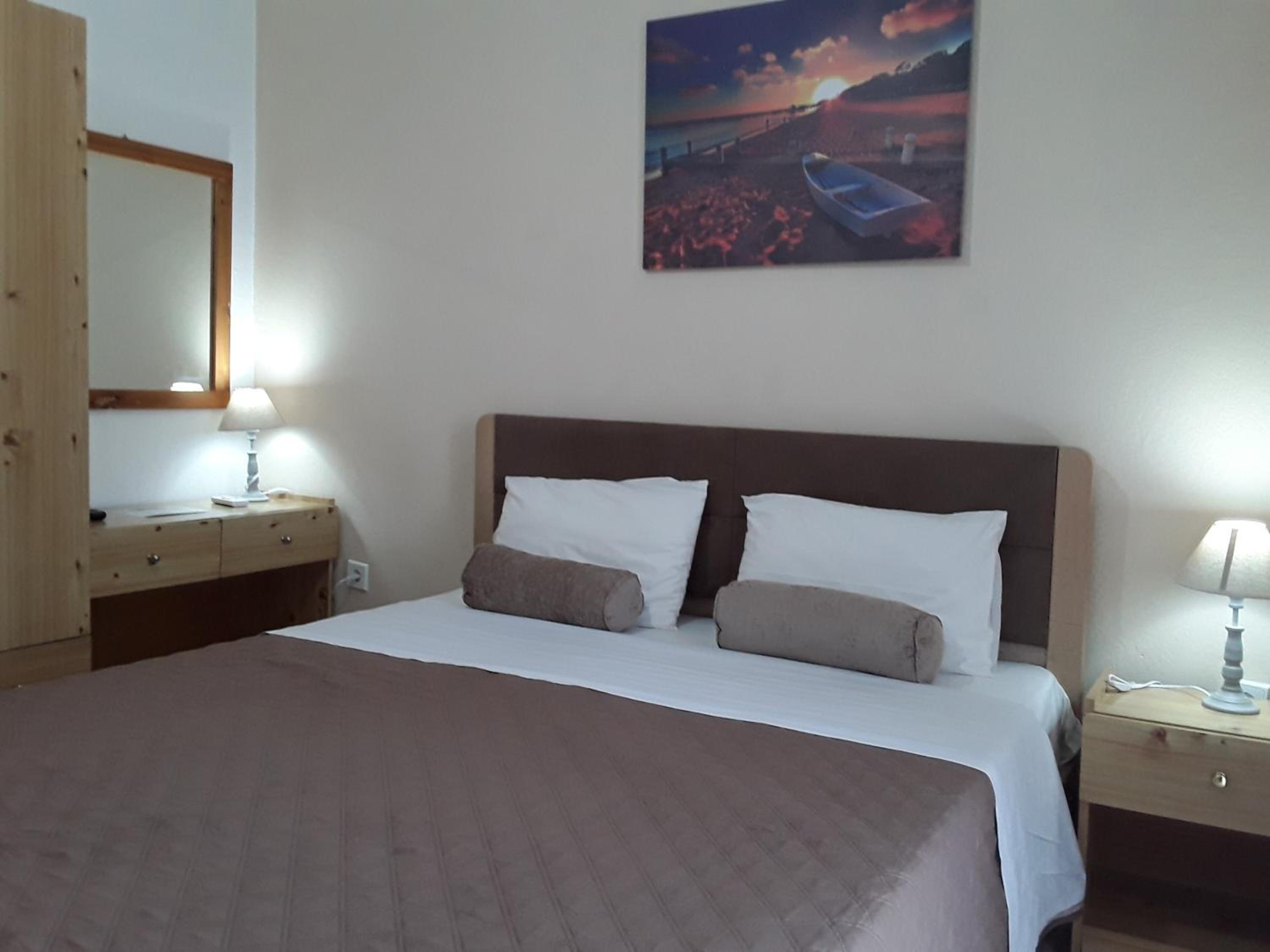 Standard Triple Room with Sea View