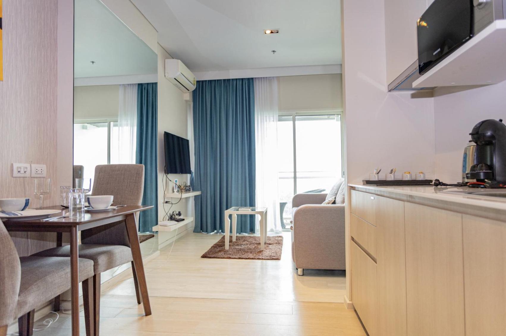 Apartment with Partial Sea View photo 1