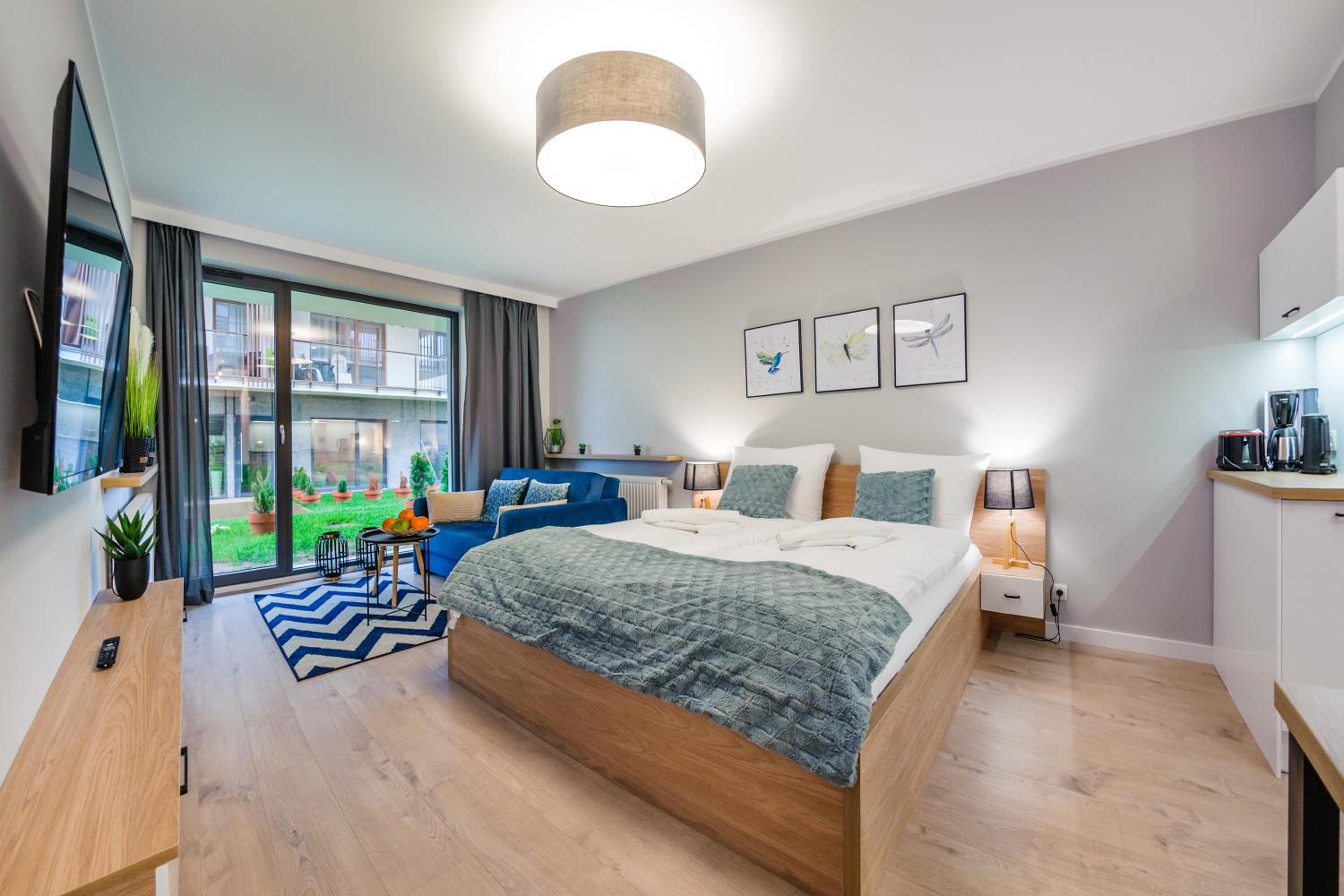 Studio Apartment