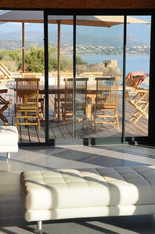 Four-Bedroom Villa with Private Pool 200sqm 10 Adults