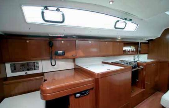 Cabin on Boat - Photo 1