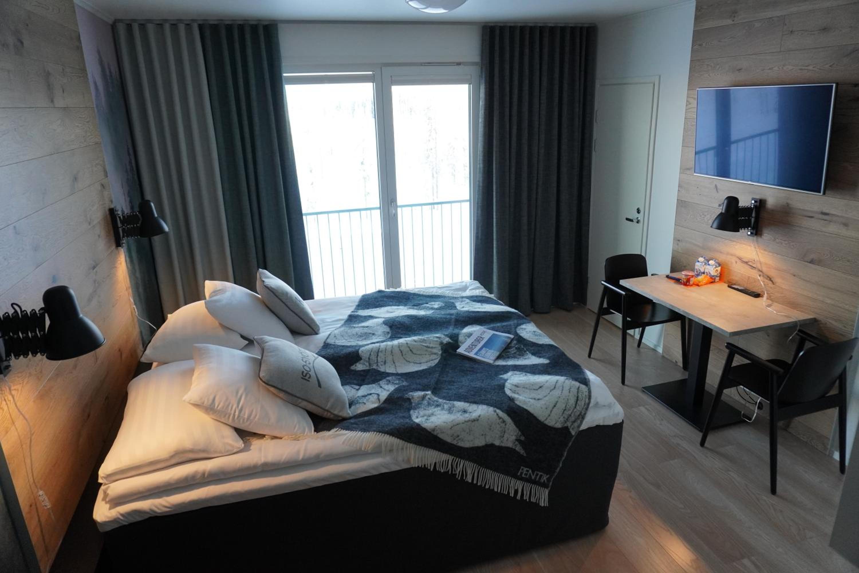 Deluxe Double or Twin Room photo 1
