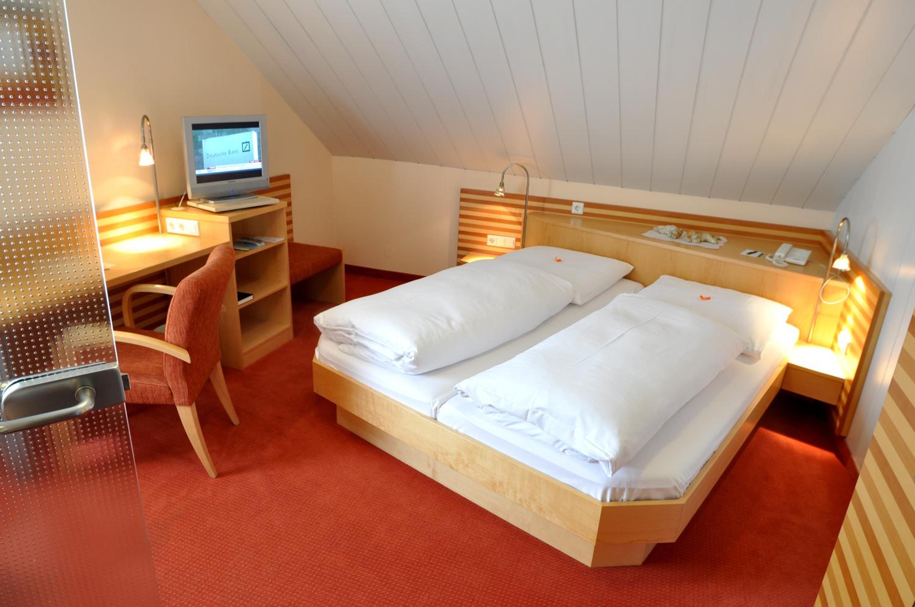 Double room 2nd floor