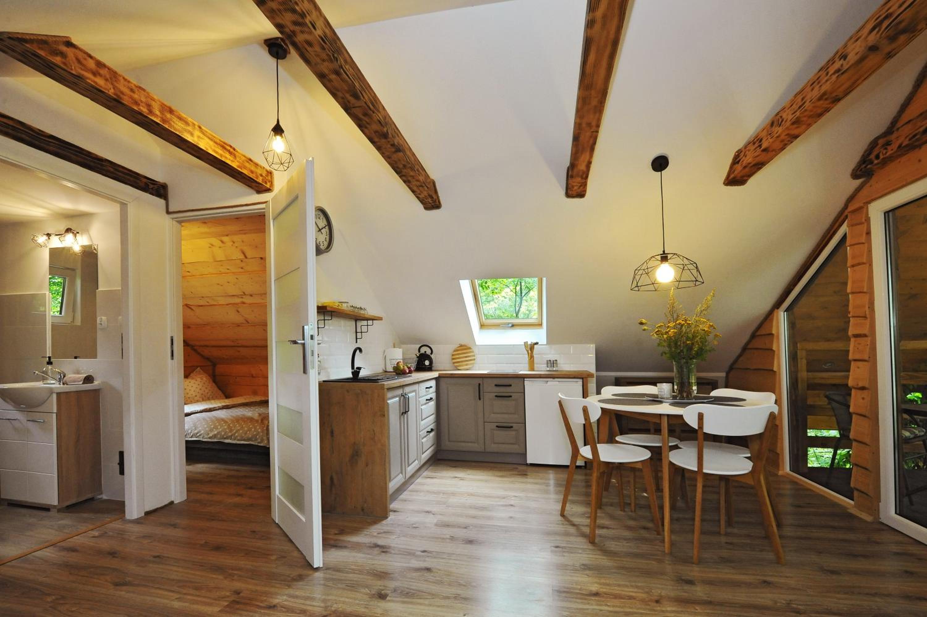 One-Bedroom Apartment - Photo 36