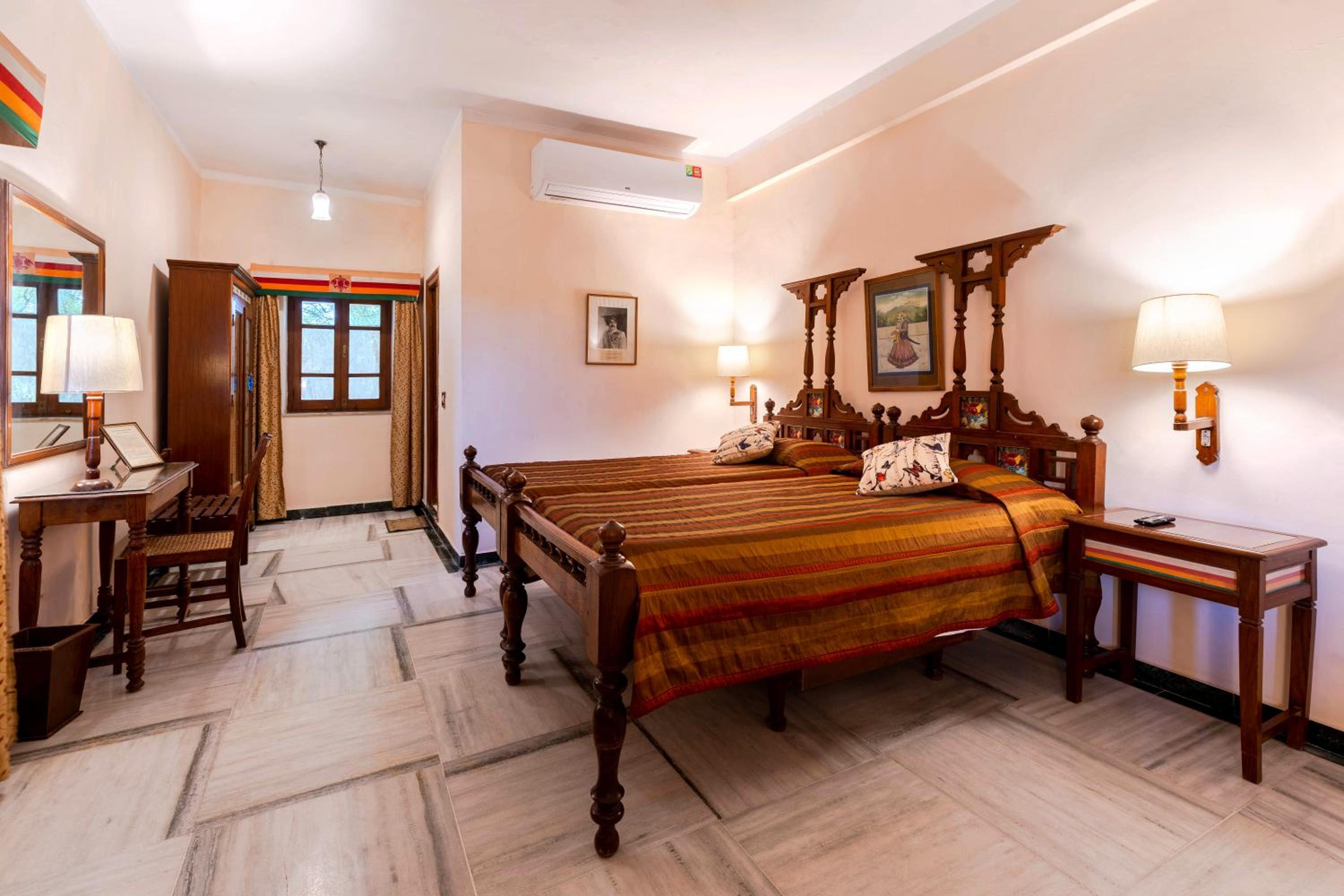 Deluxe Room - Photo 4