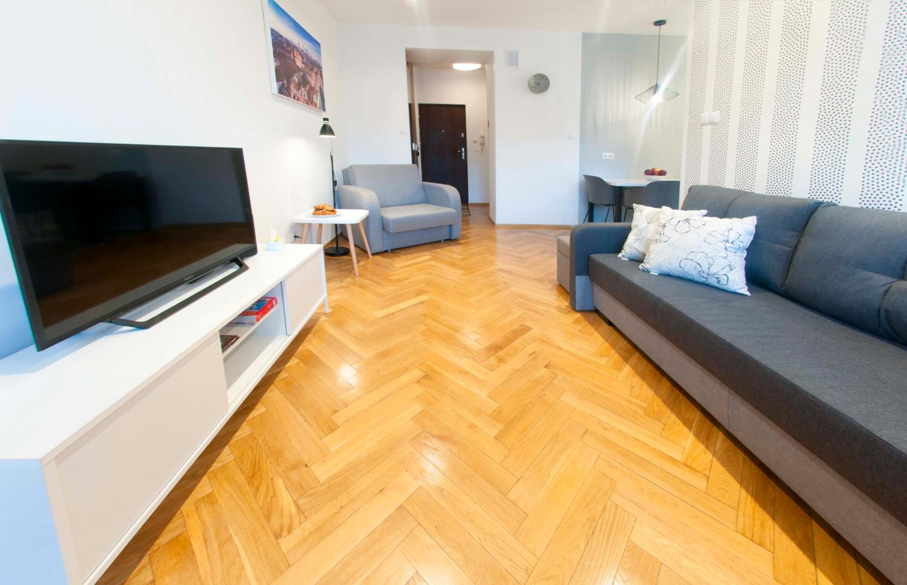 One-Bedroom Apartment - Photo 12