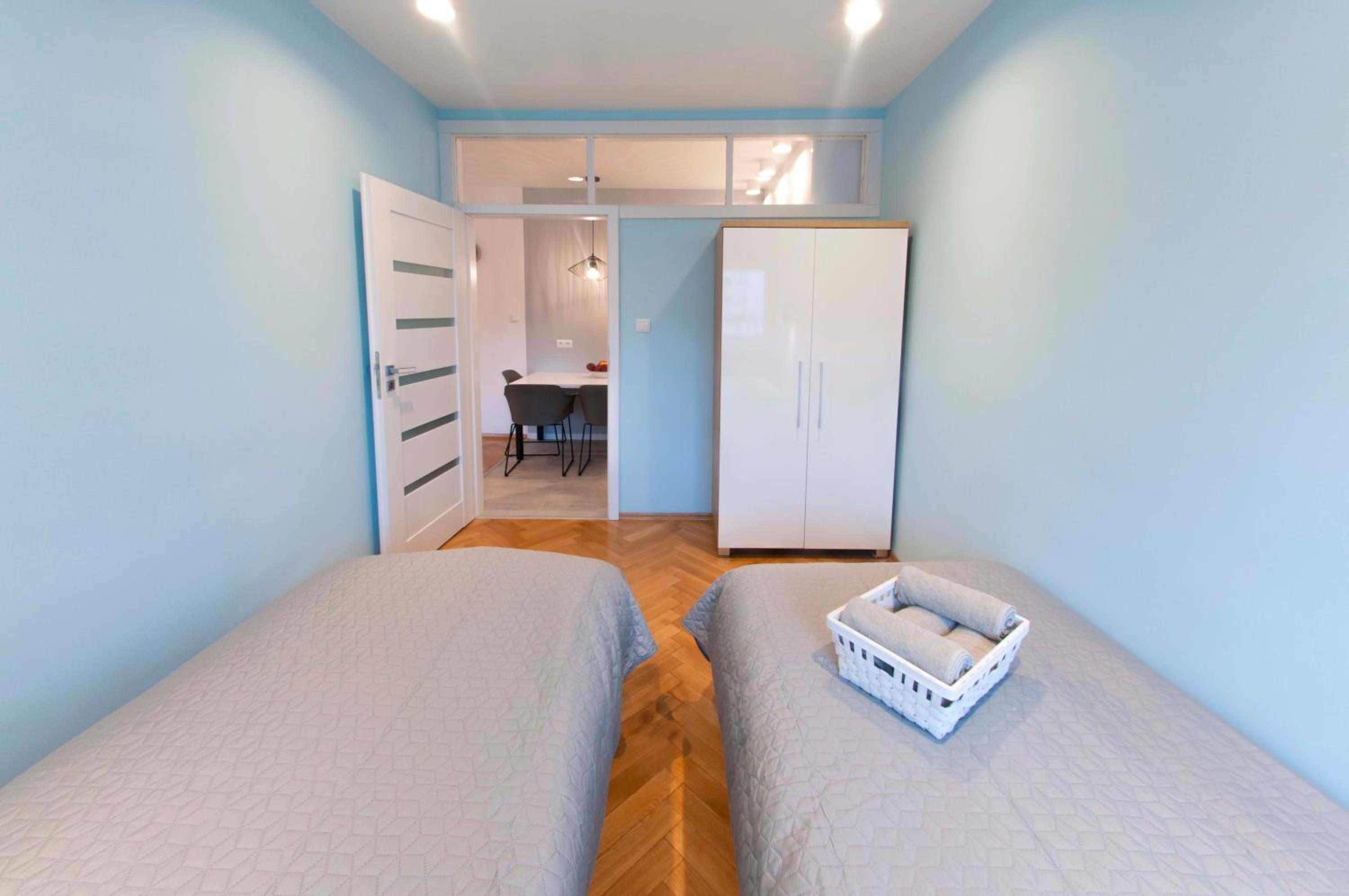 One-Bedroom Apartment - Photo 14