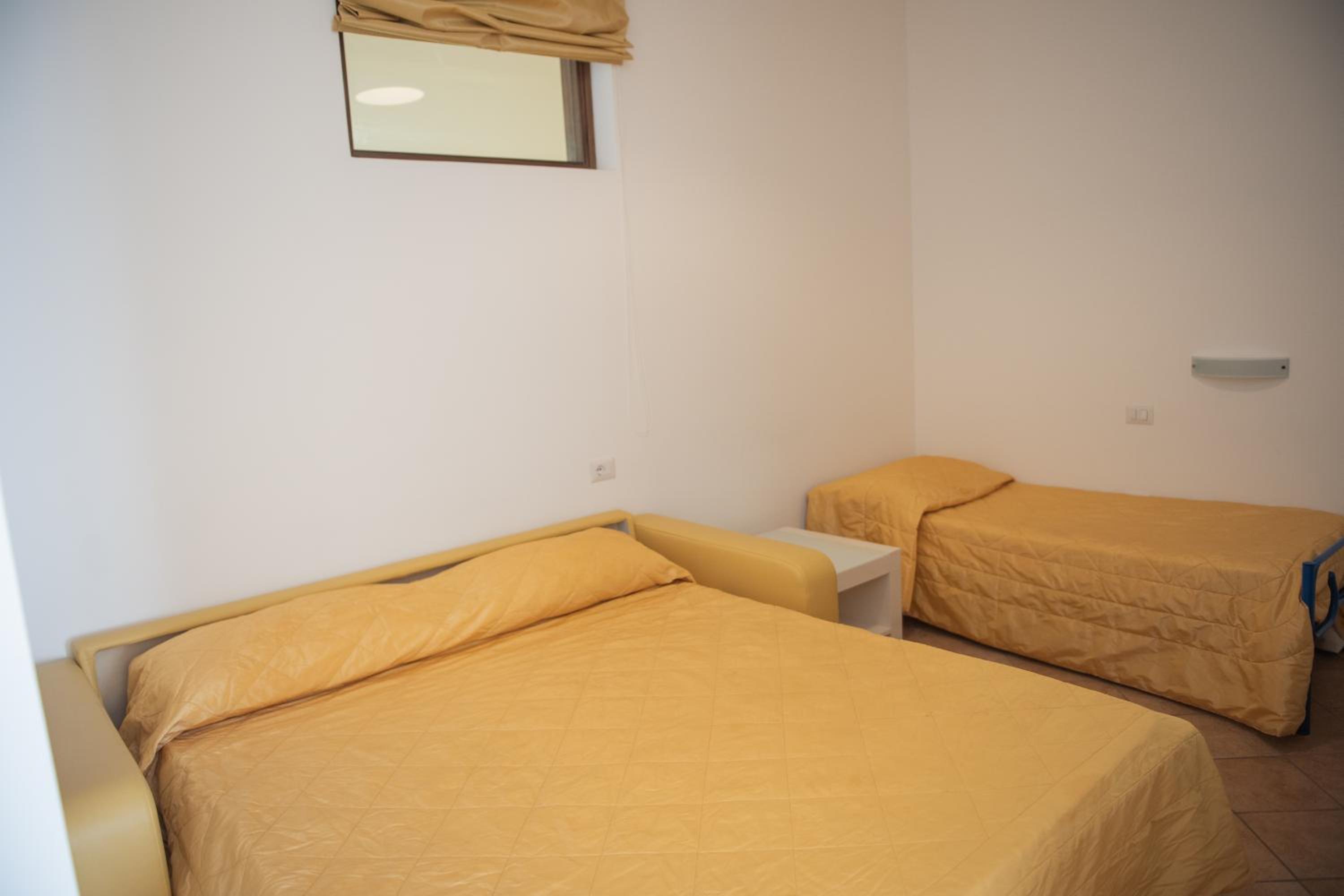 Suite with Sea View (4 Adults) photo 1