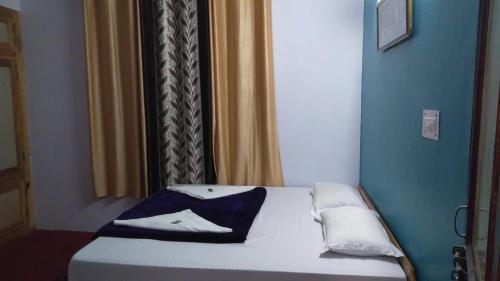 Basic Triple Room